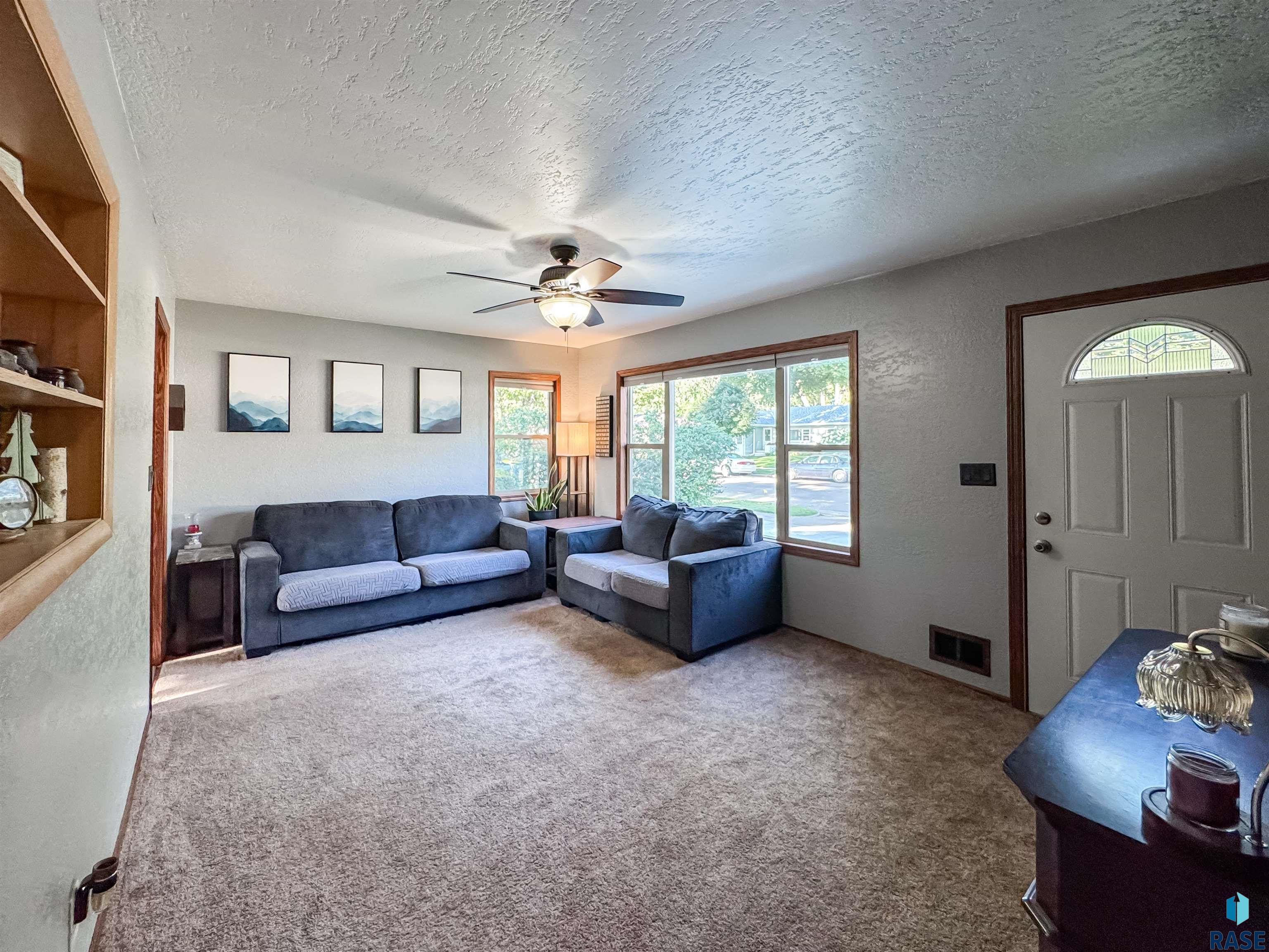 2324 S Crestwood Rd Road