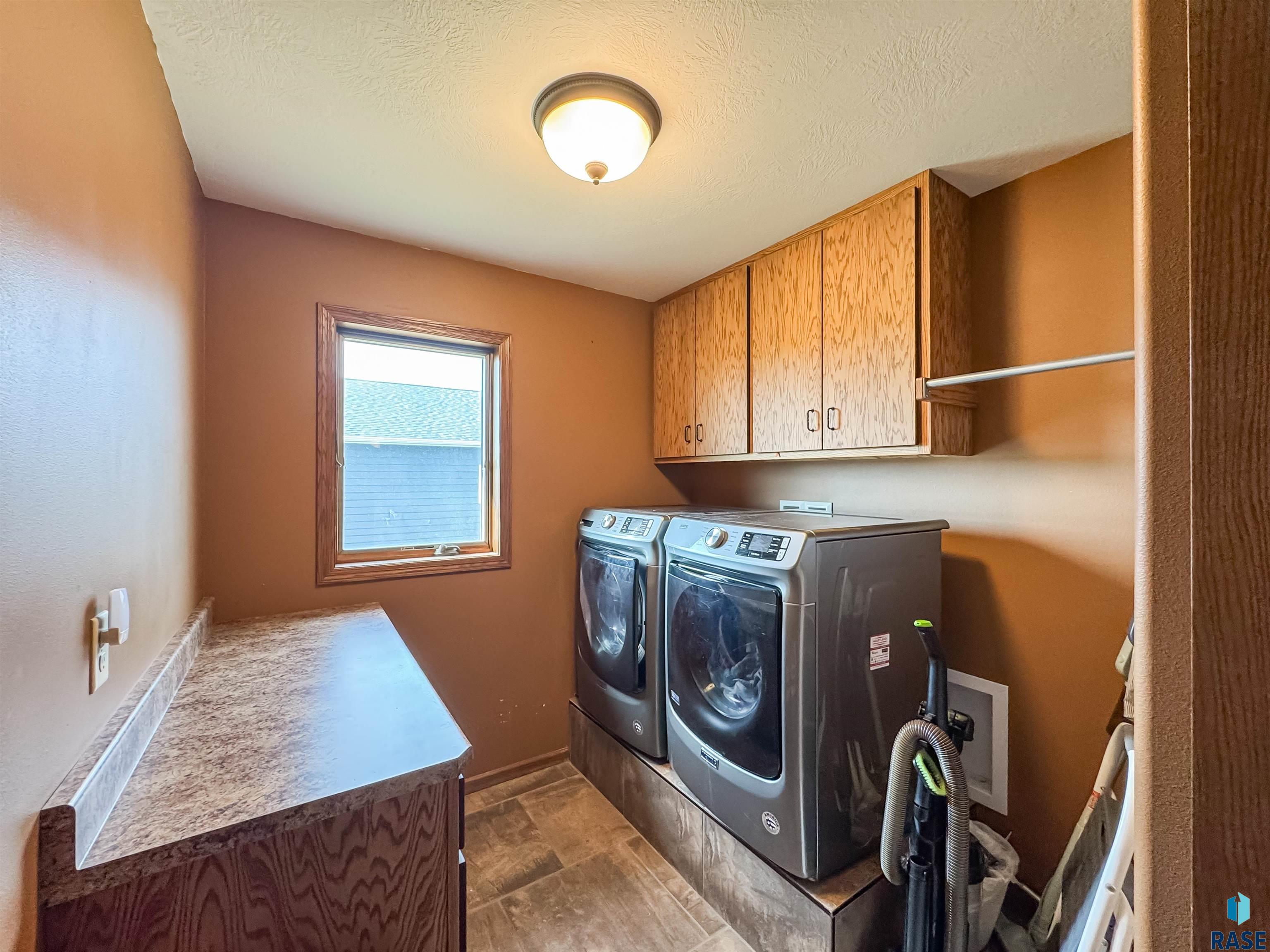 504 S Main Ave Avenue