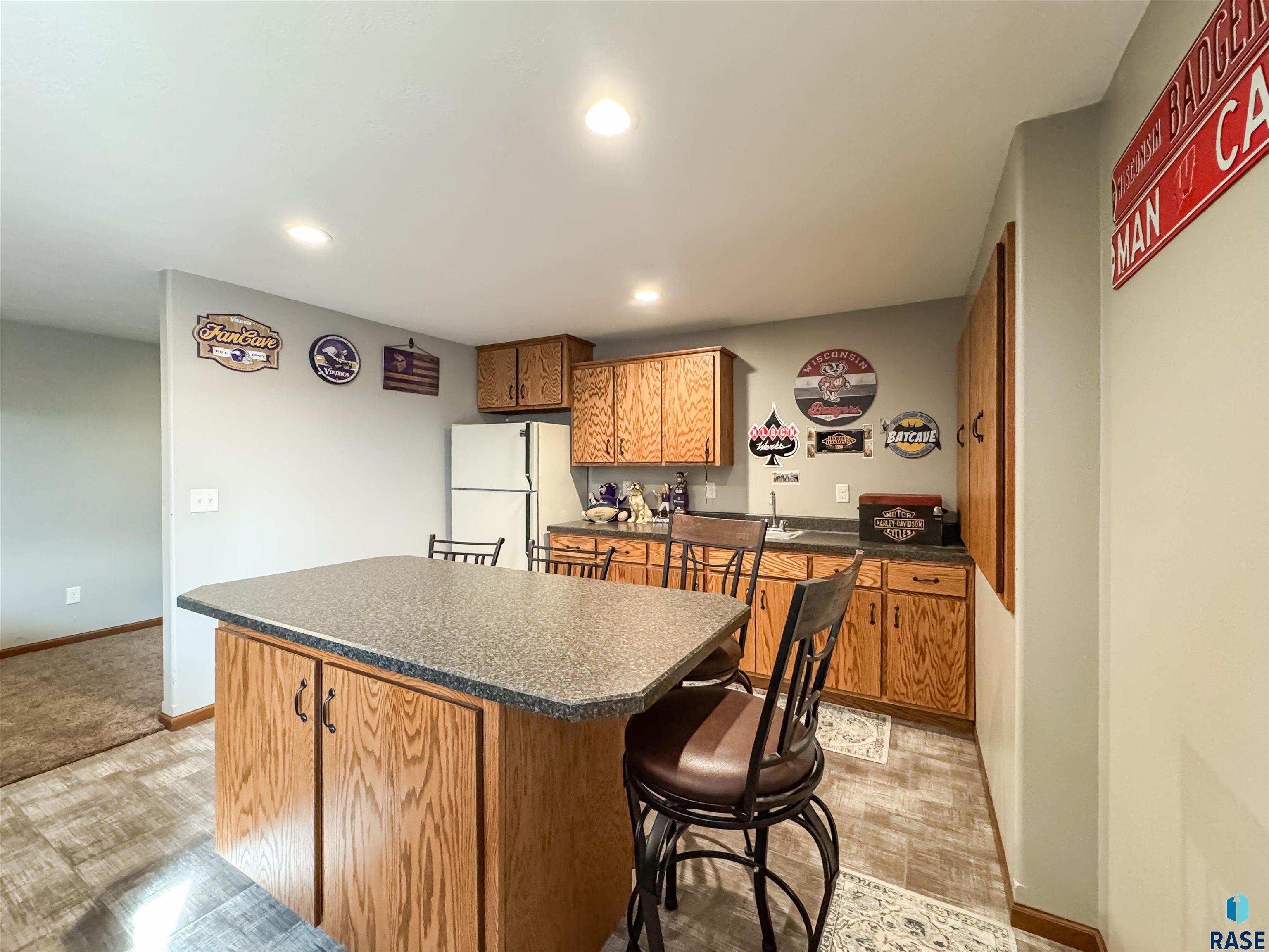 504 S Main Ave Avenue