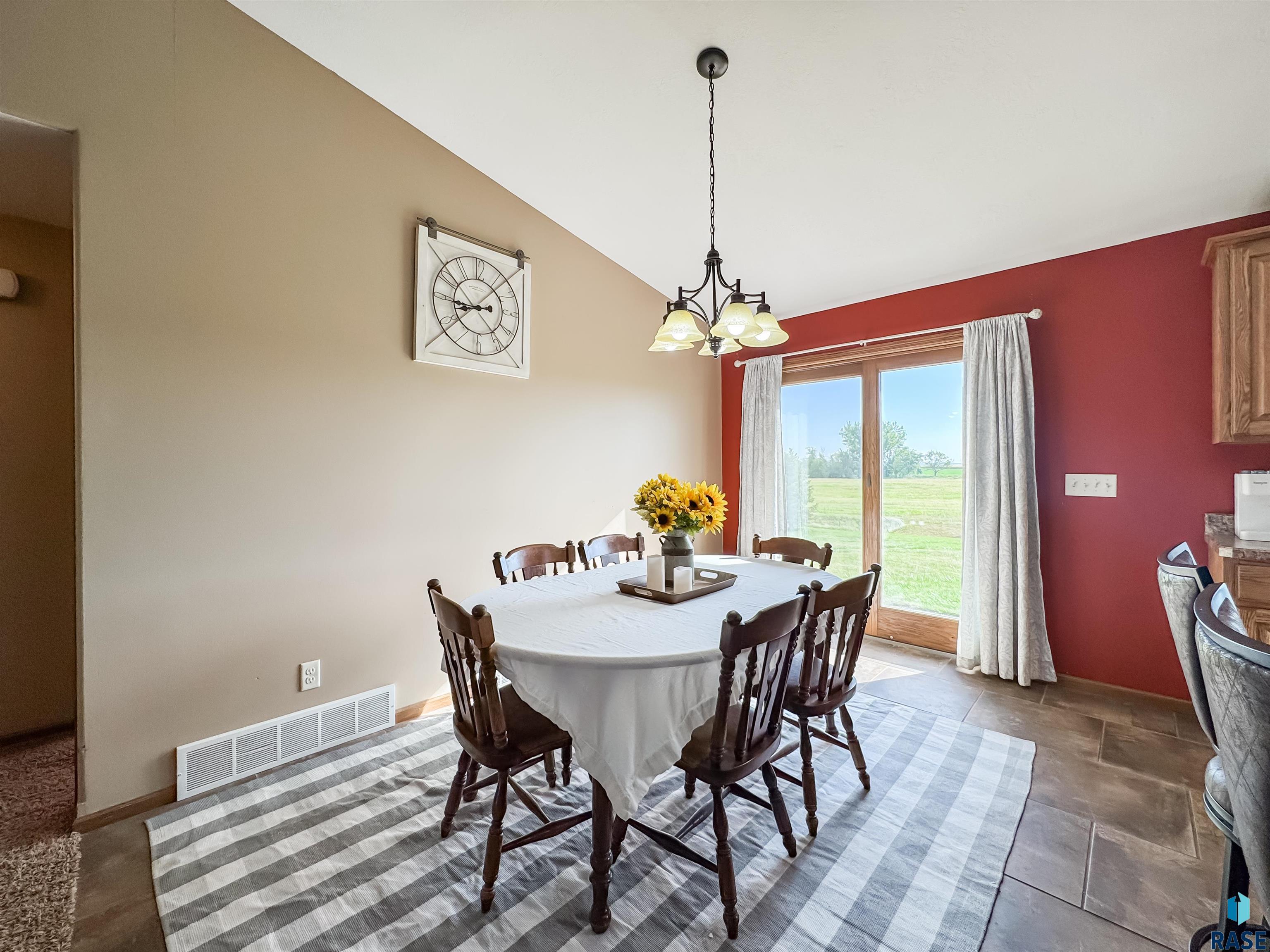 504 S Main Ave Avenue