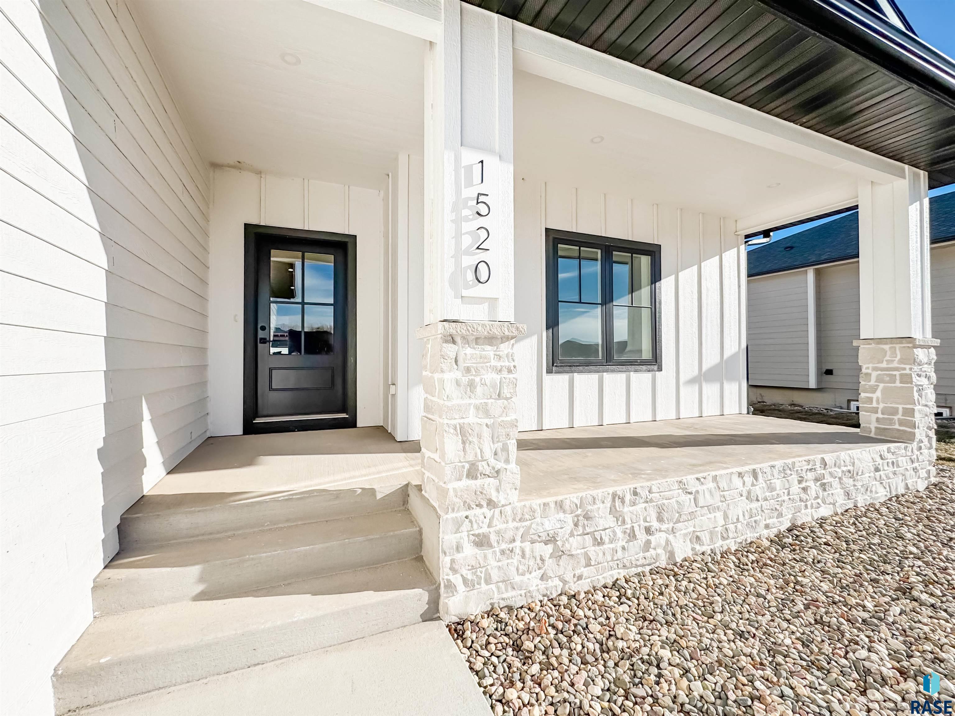 1520 E Birch St Street