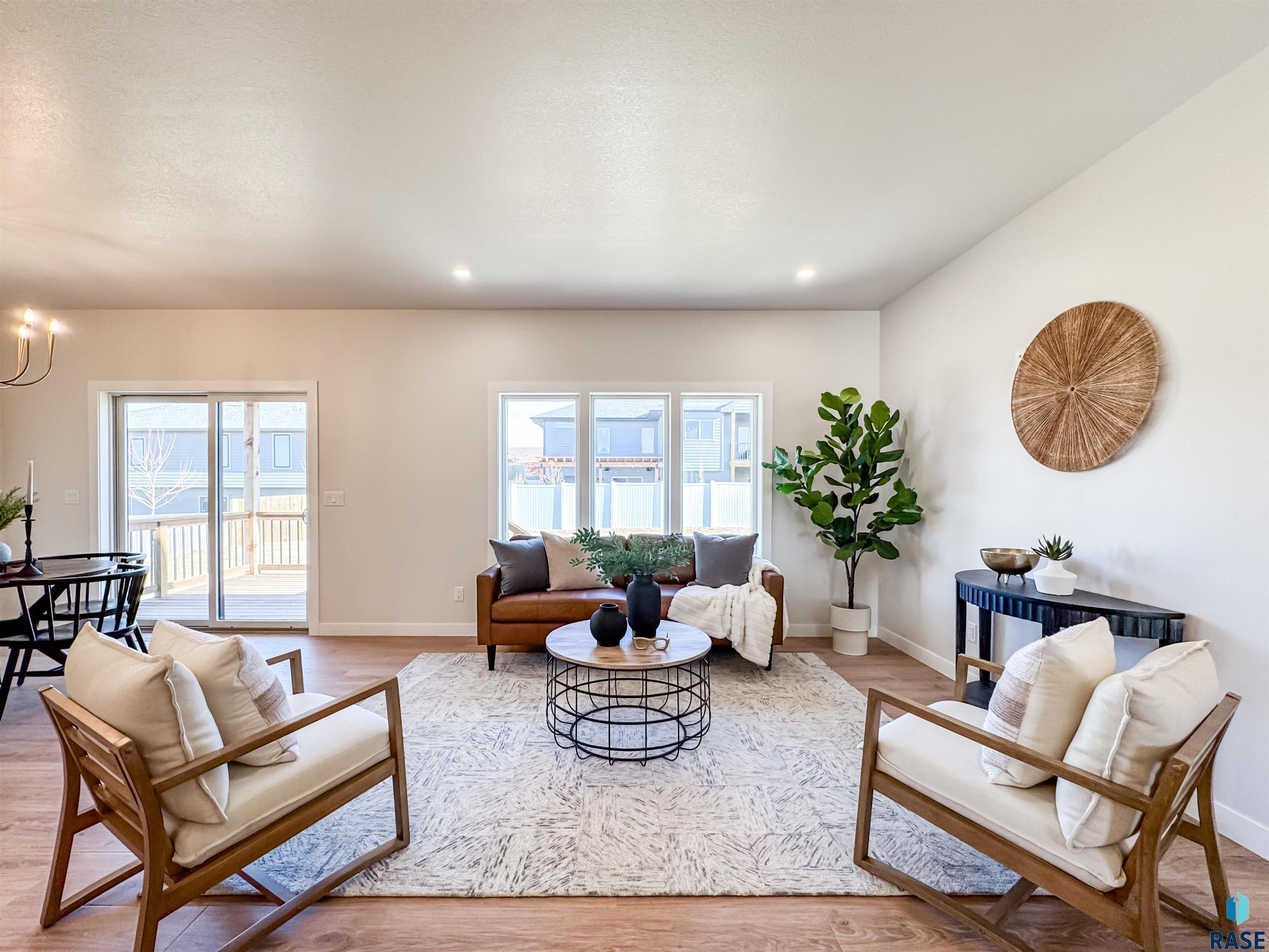 1520 E Birch St Street