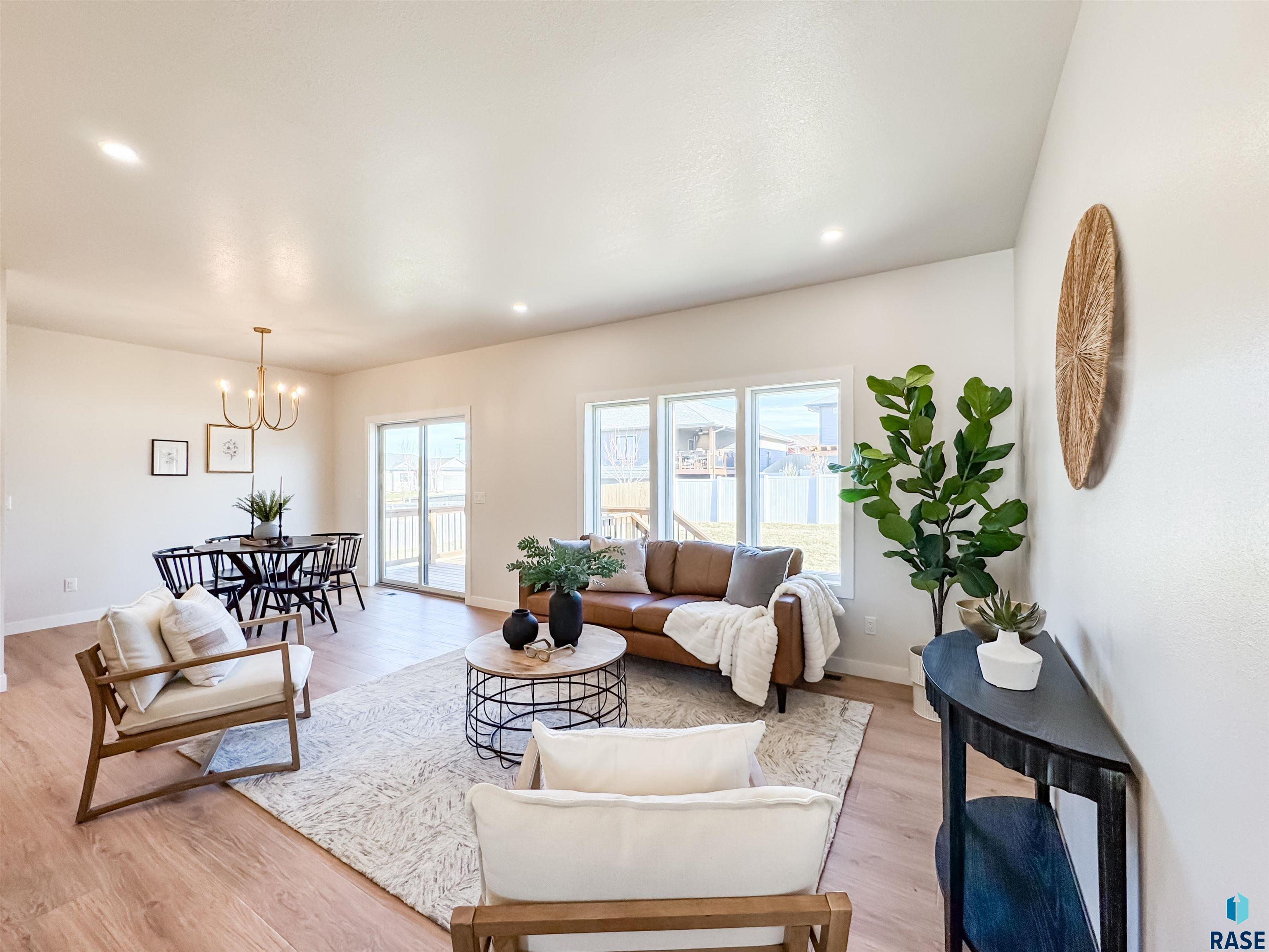 1520 E Birch St Street