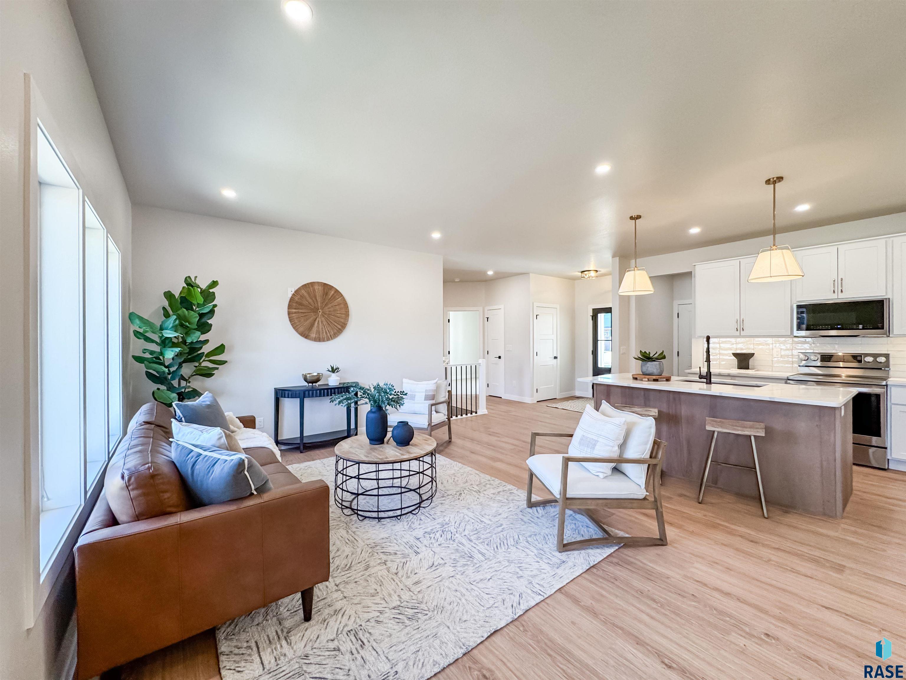 1520 E Birch St Street