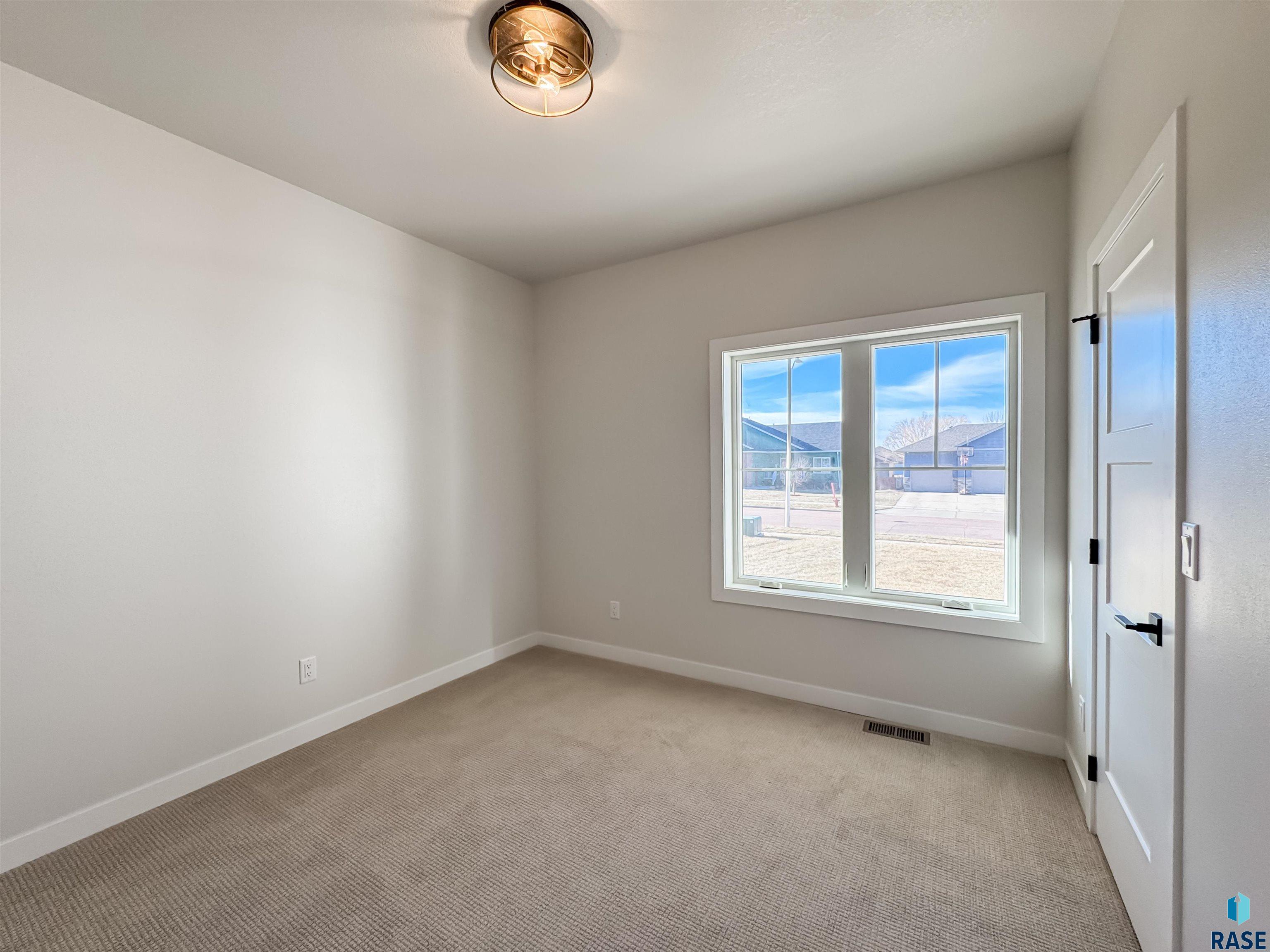 1520 E Birch St Street