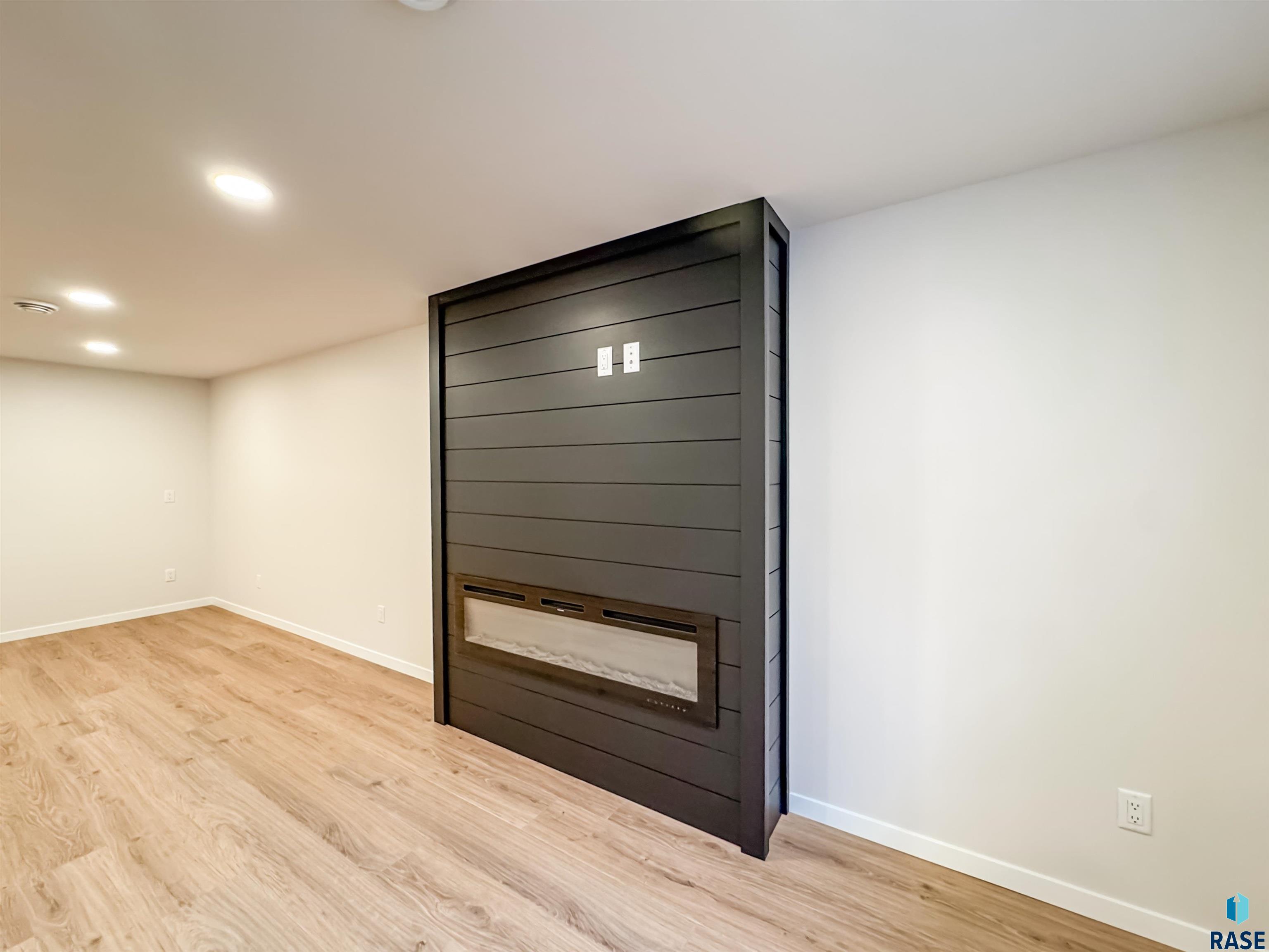 1520 E Birch St Street