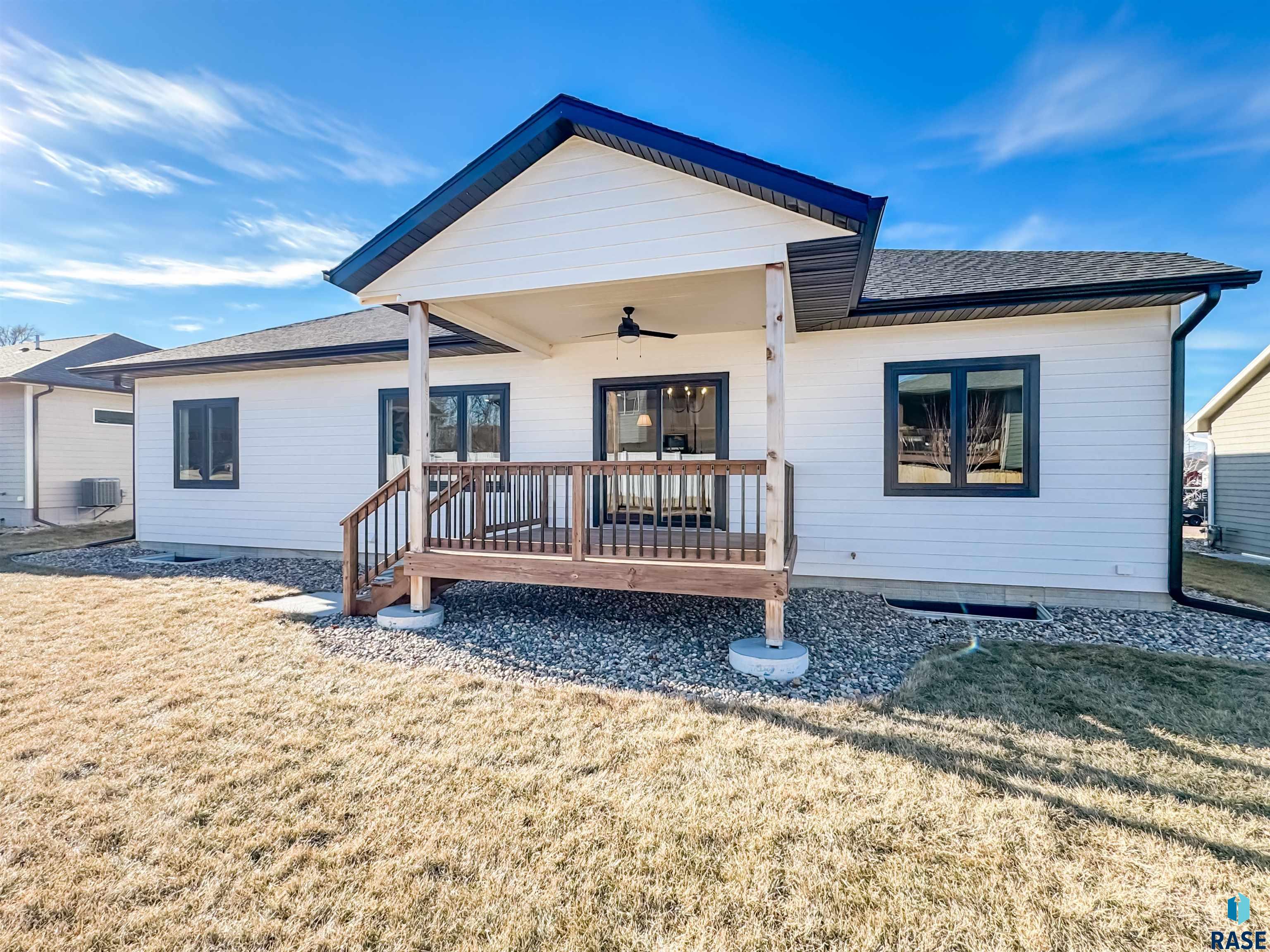 1520 E Birch St Street