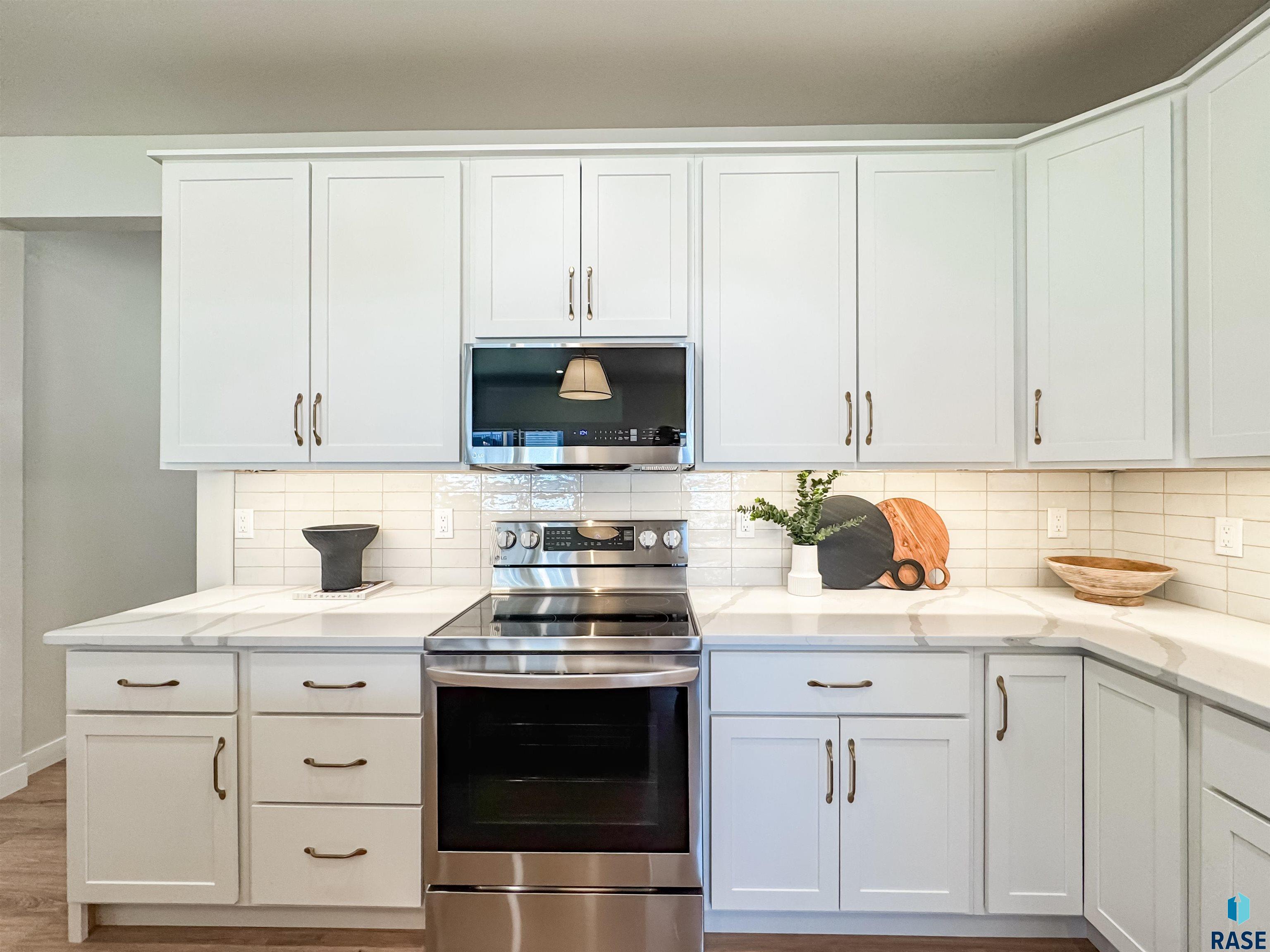 1520 E Birch St Street