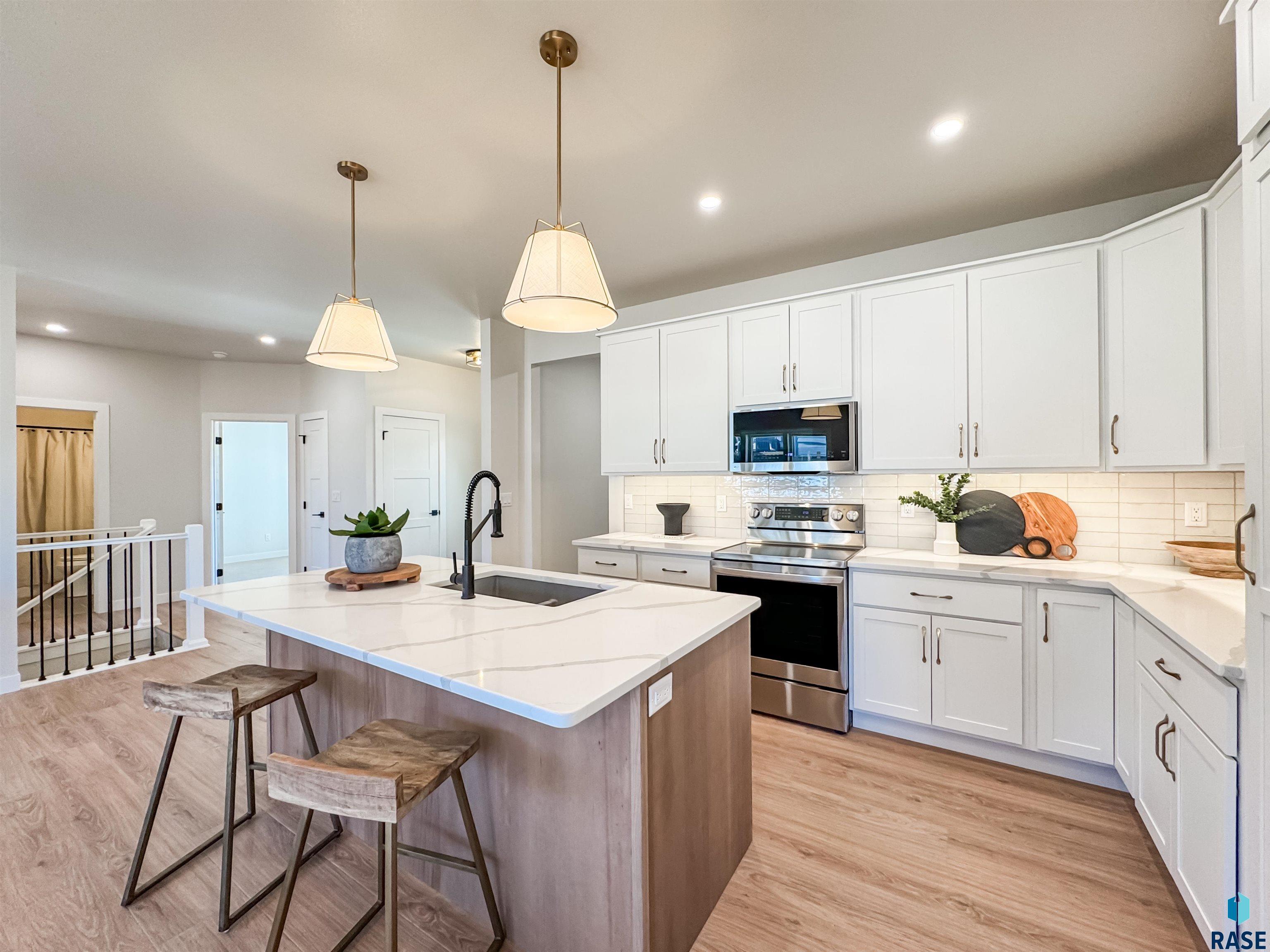 1520 E Birch St Street