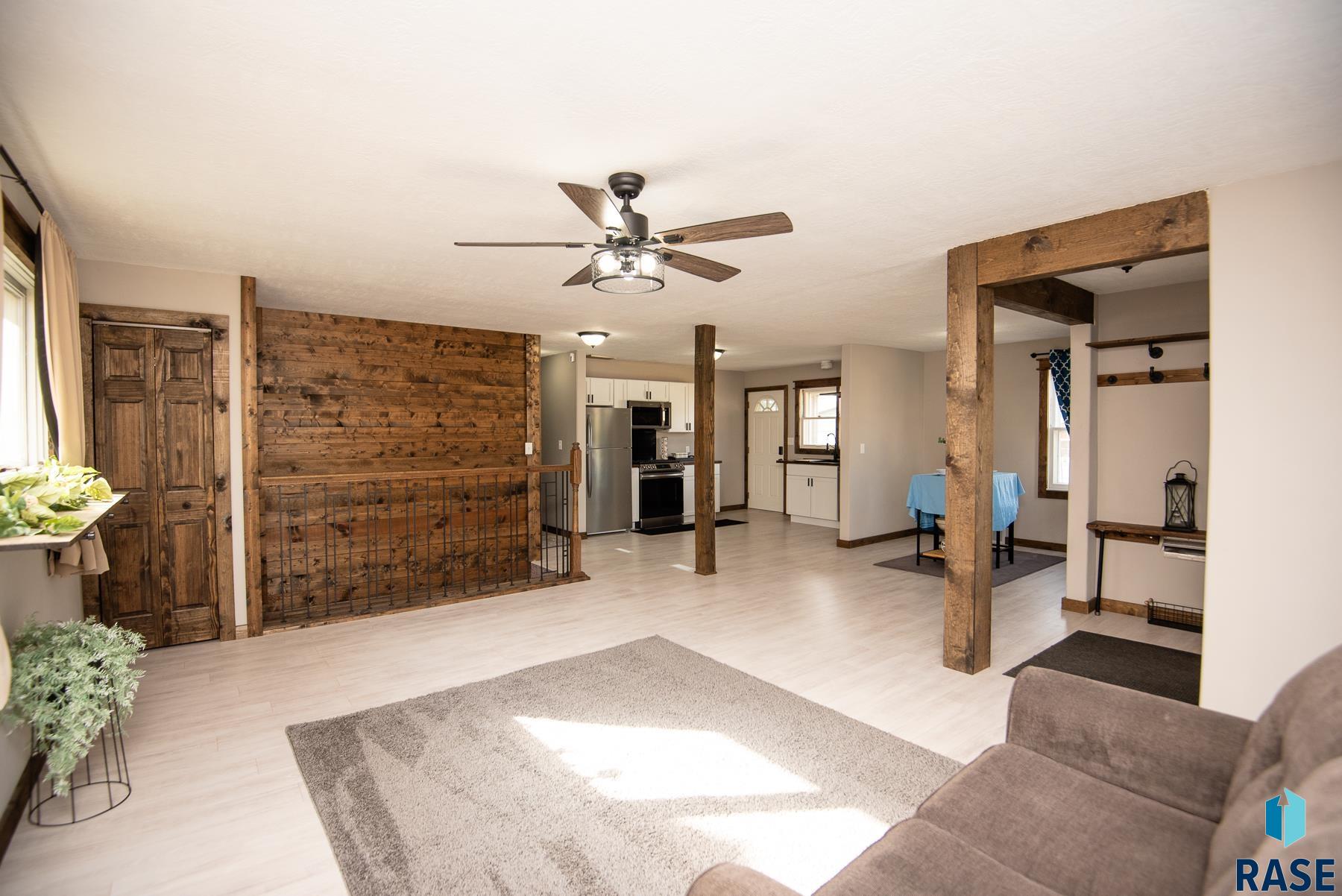 405 S Blaine Ave Avenue