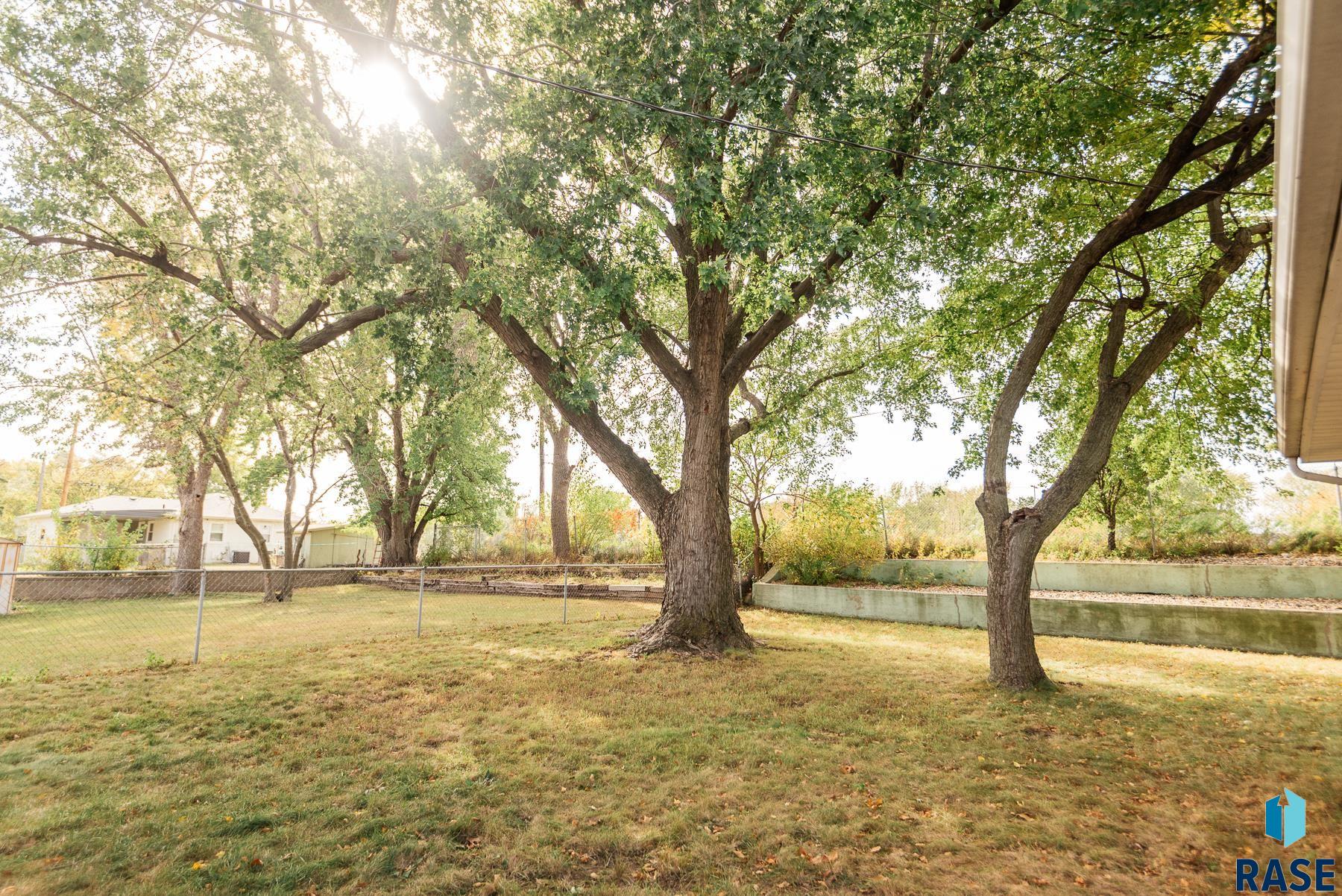 405 S Blaine Ave Avenue