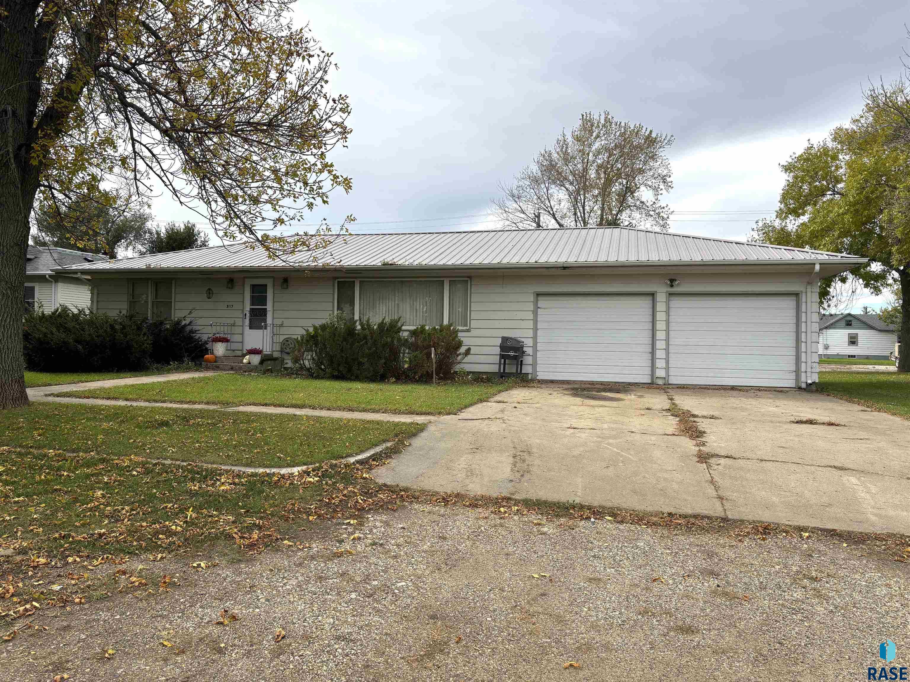 317 Maple Ave Se Avenue SE