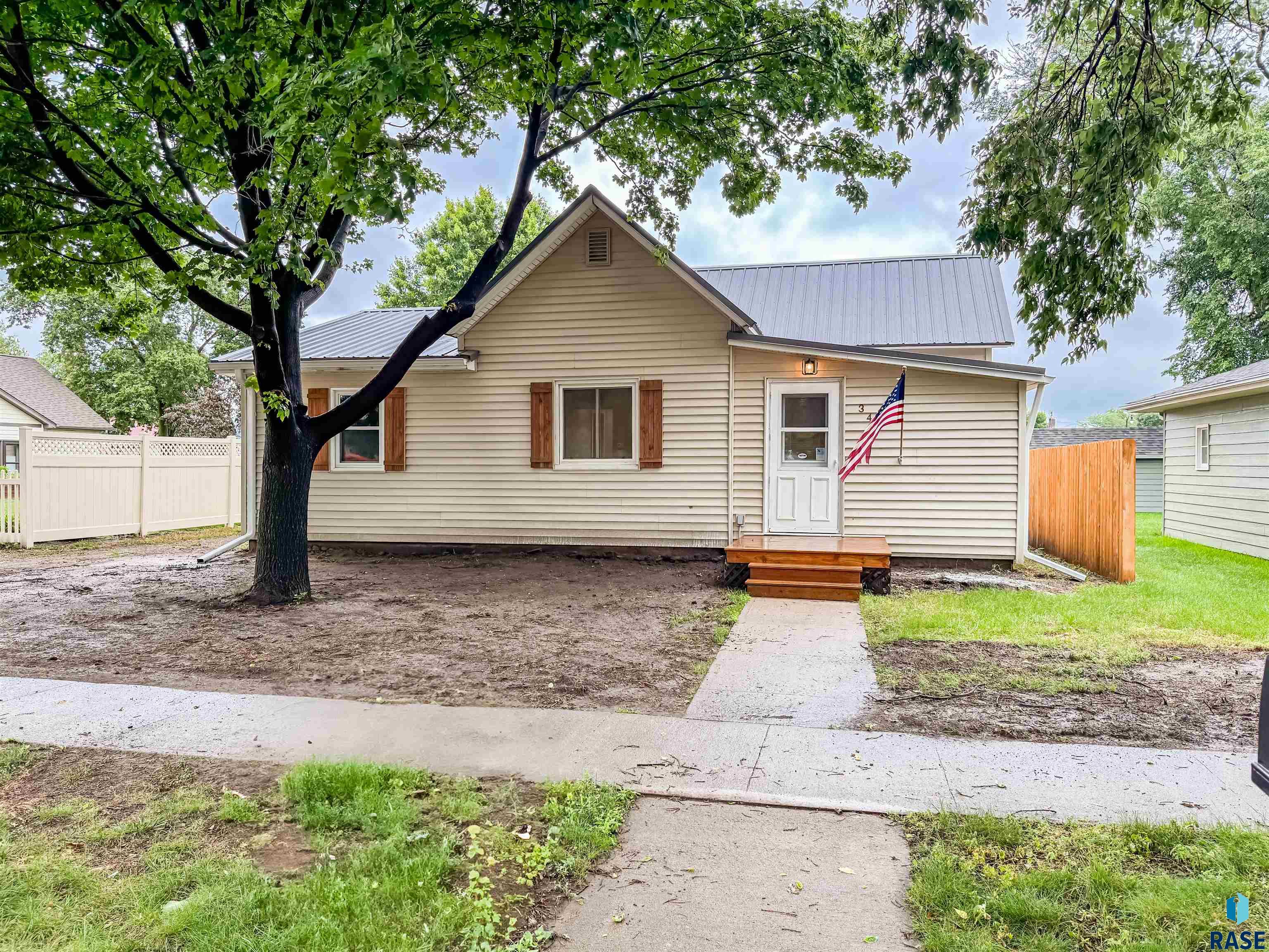 340 N Juniper Ave Avenue