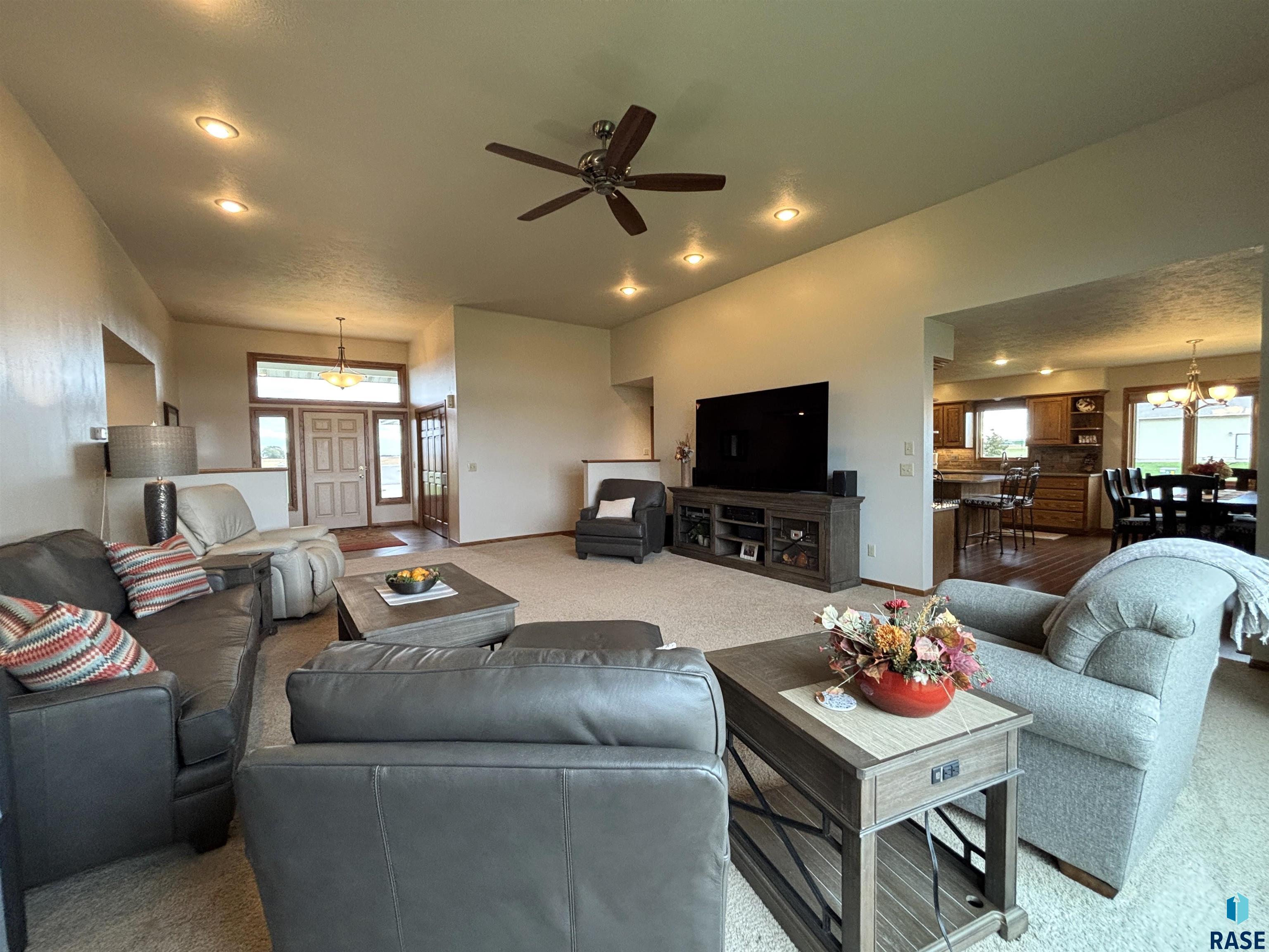 2009 N Broadway Ave Avenue