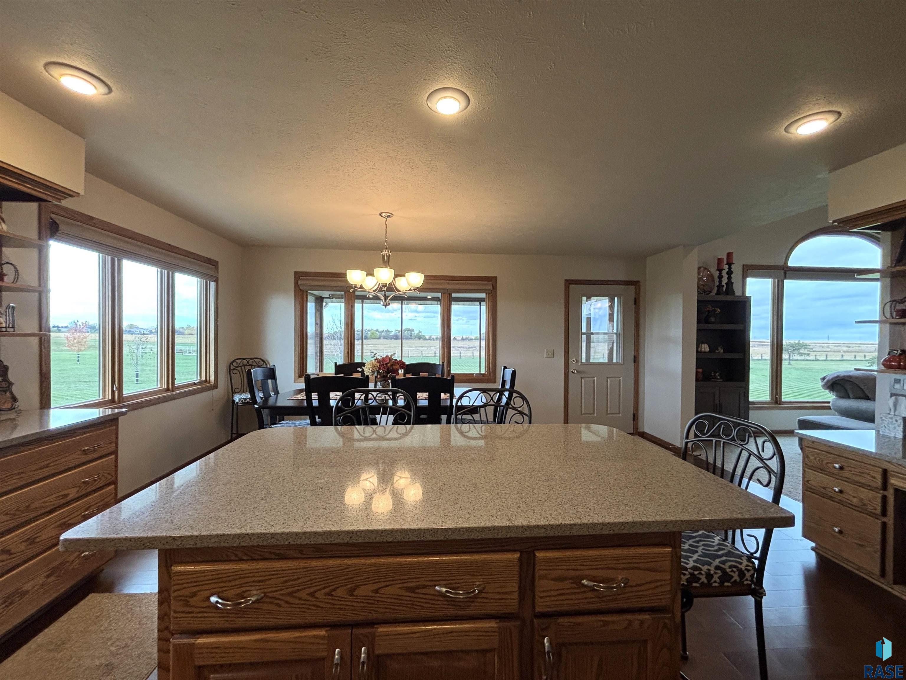 2009 N Broadway Ave Avenue