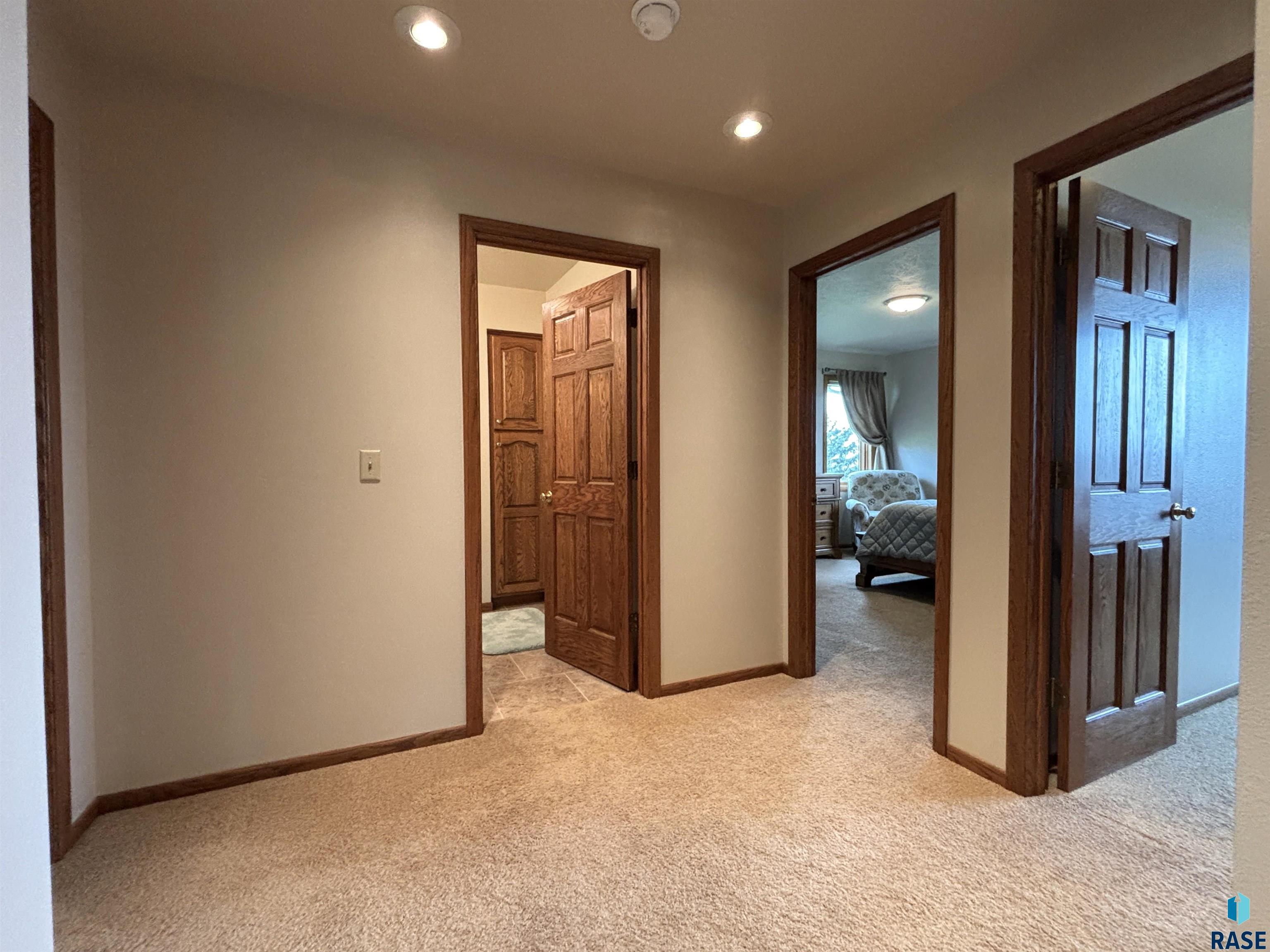 2009 N Broadway Ave Avenue