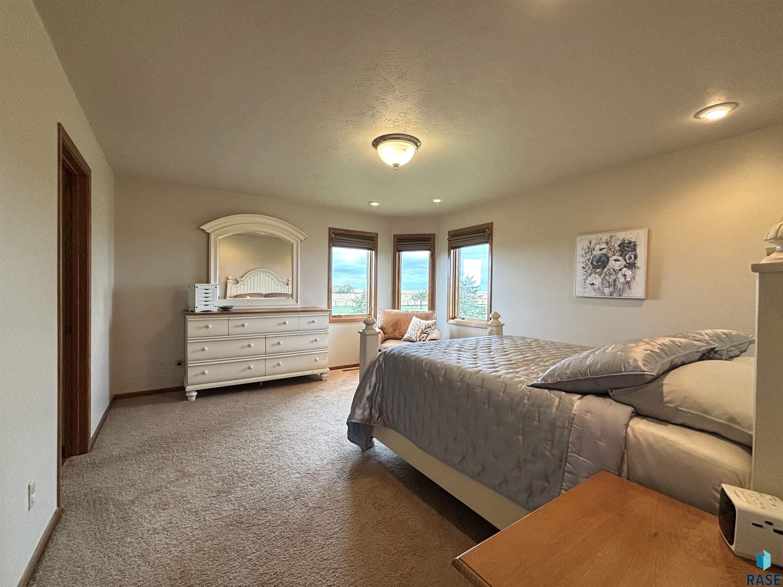 2009 N Broadway Ave Avenue