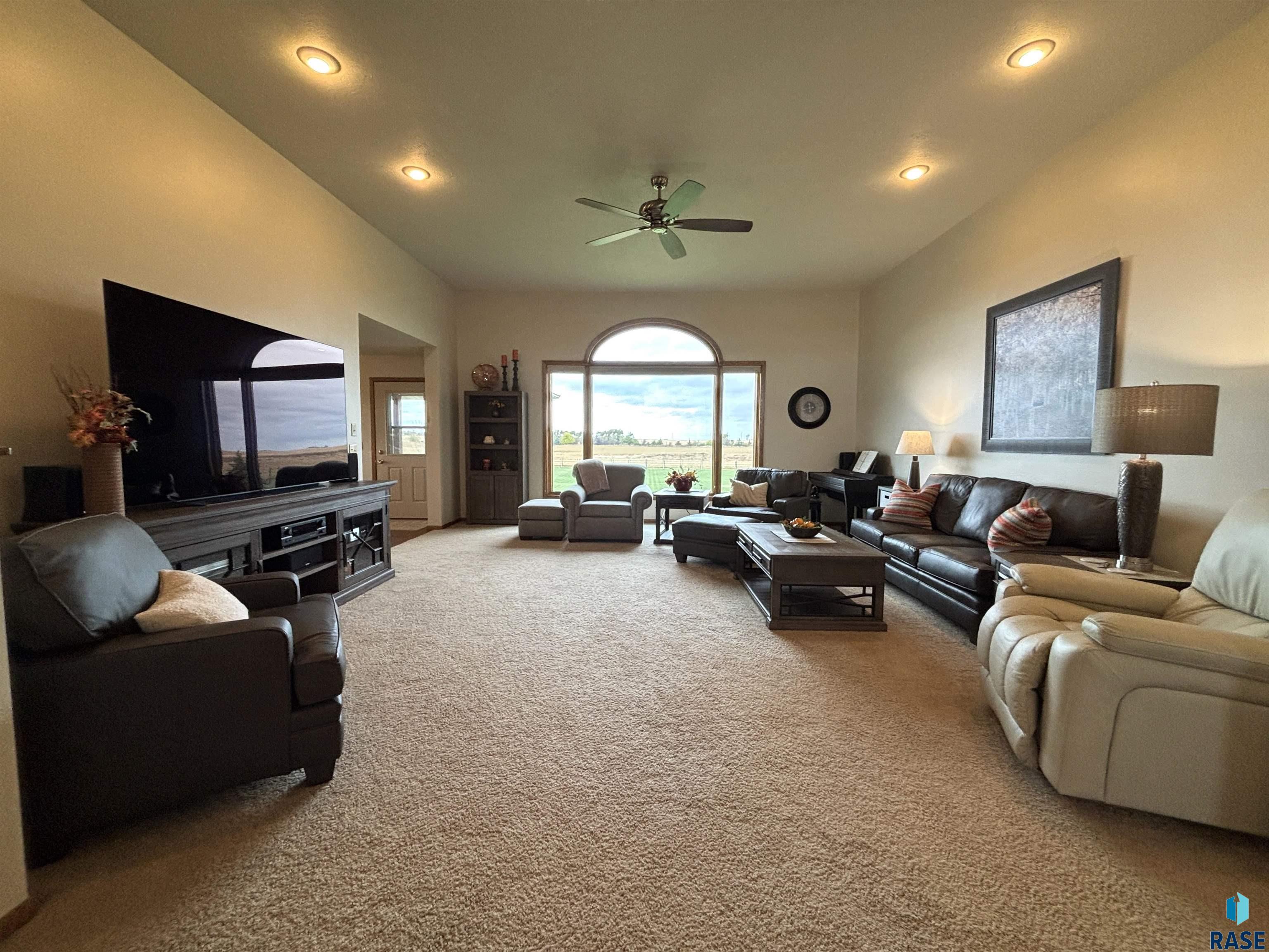 2009 N Broadway Ave Avenue