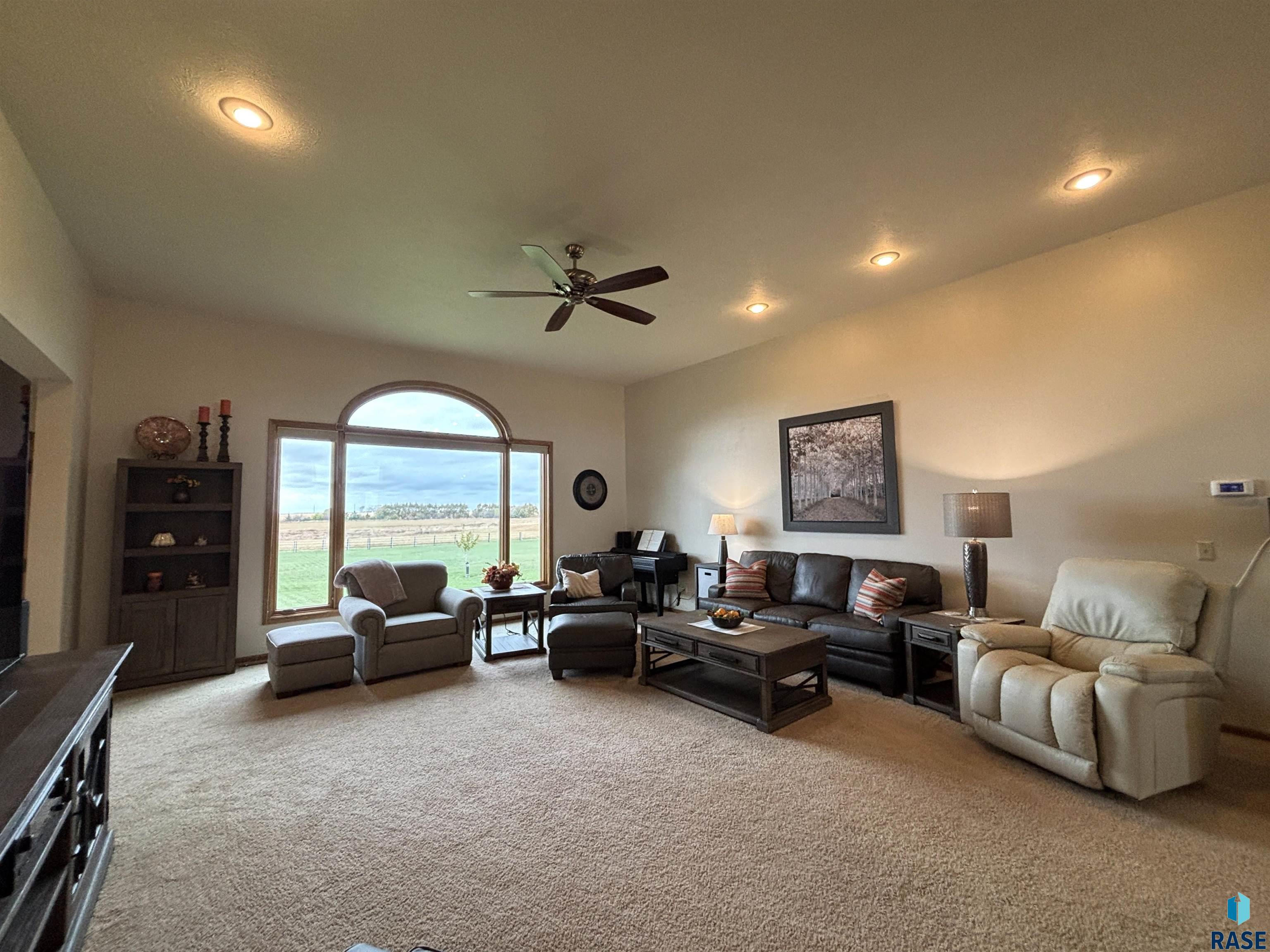 2009 N Broadway Ave Avenue