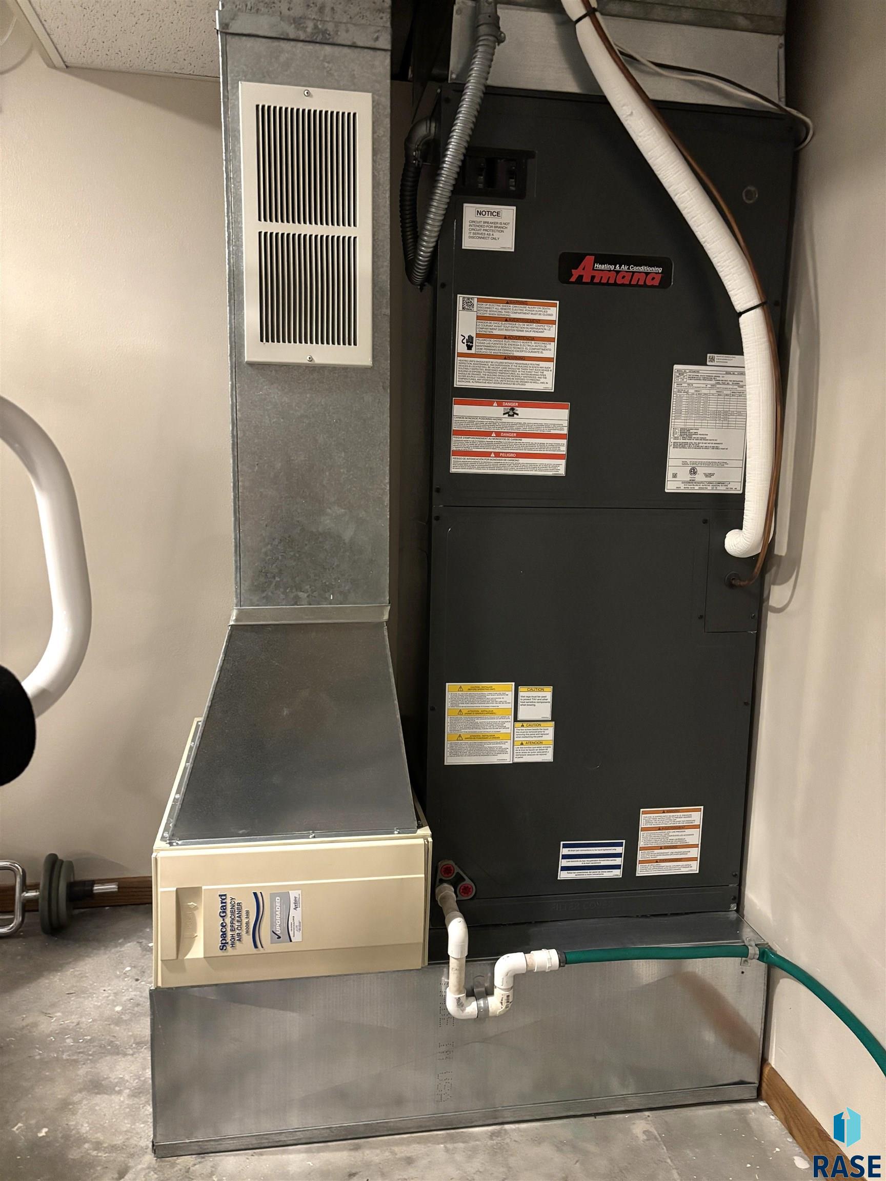 2009 N Broadway Ave Avenue