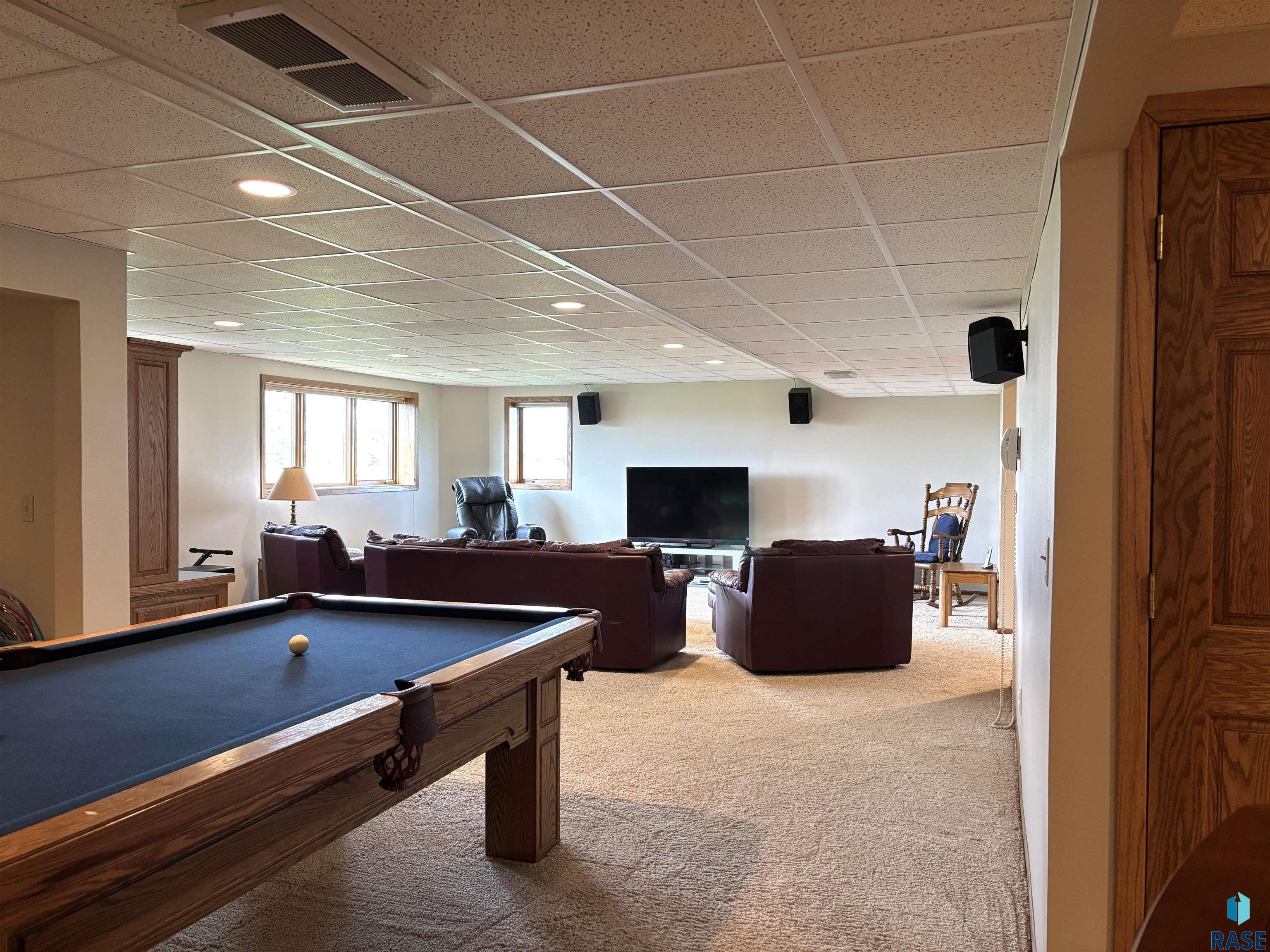 2009 N Broadway Ave Avenue