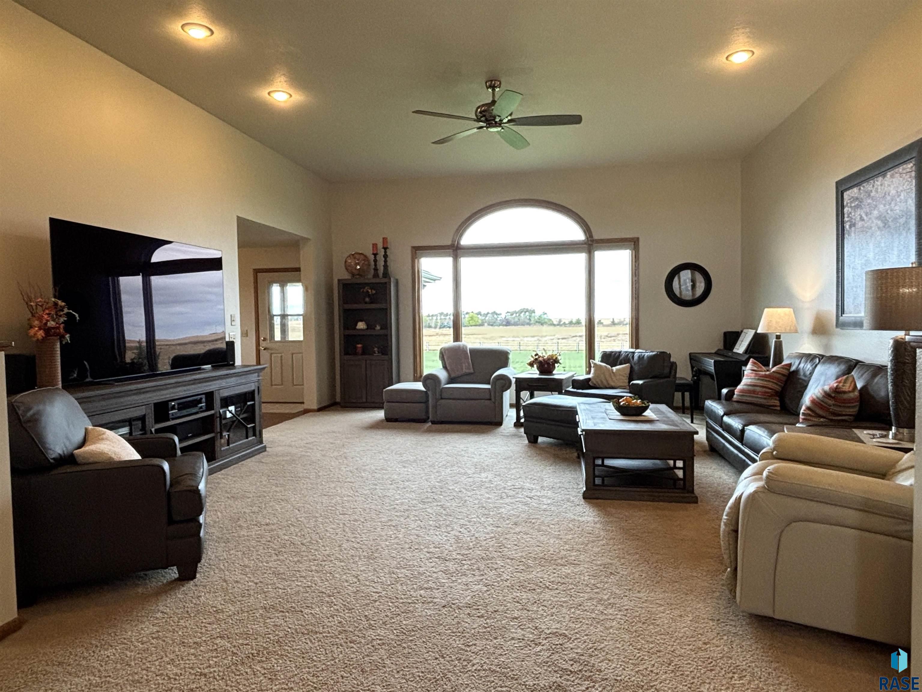 2009 N Broadway Ave Avenue