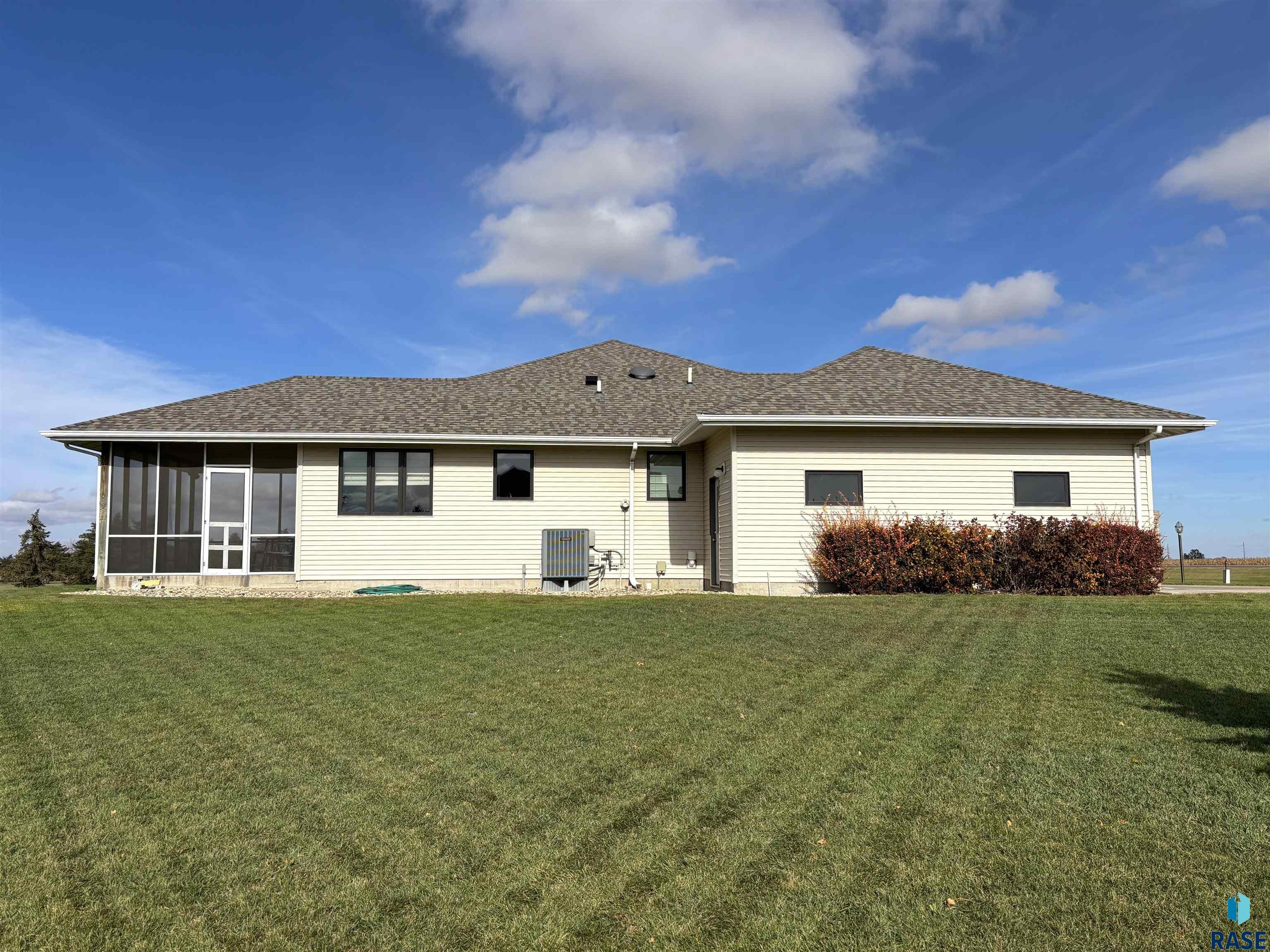 2009 N Broadway Ave Avenue