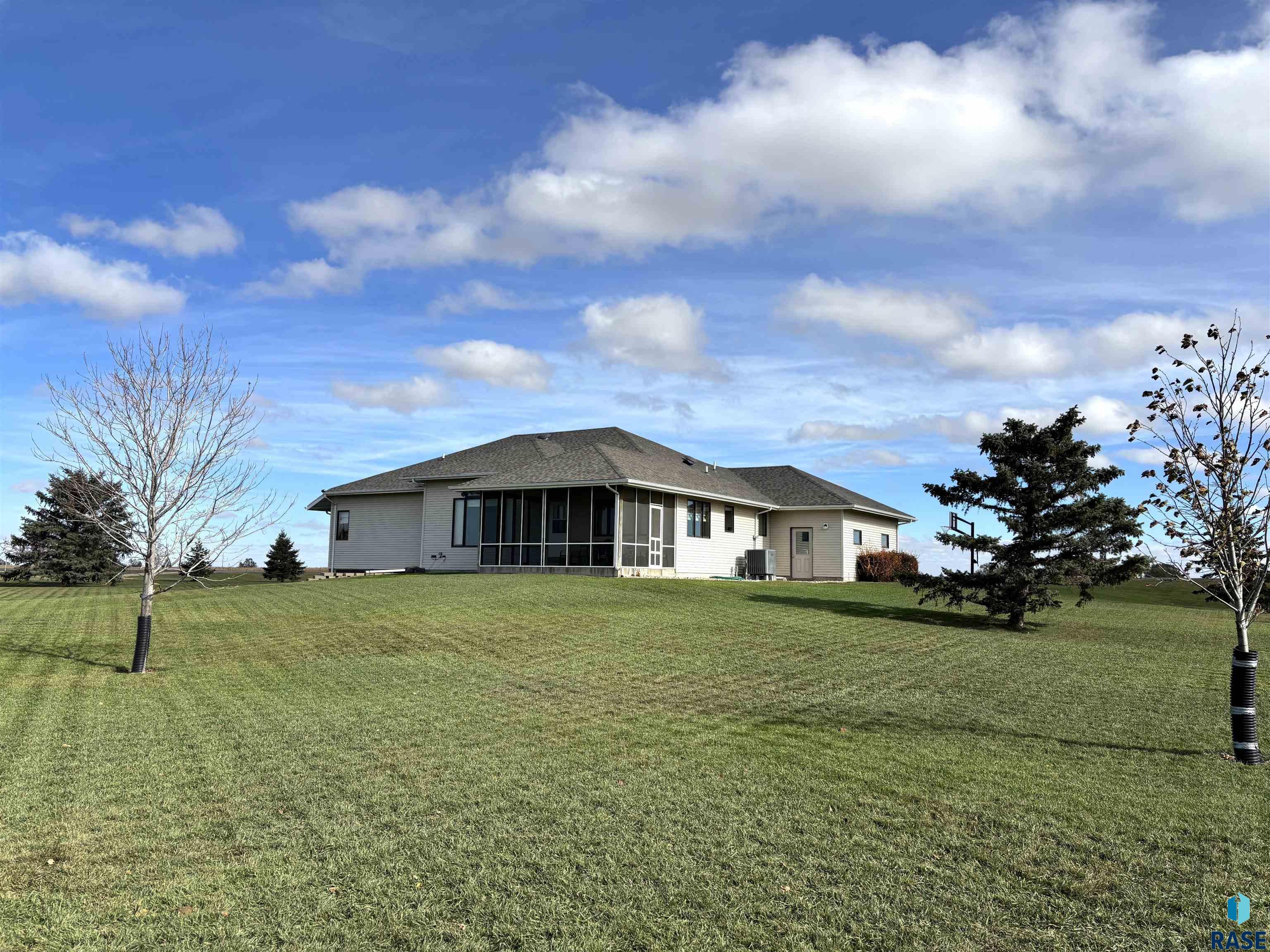 2009 N Broadway Ave Avenue