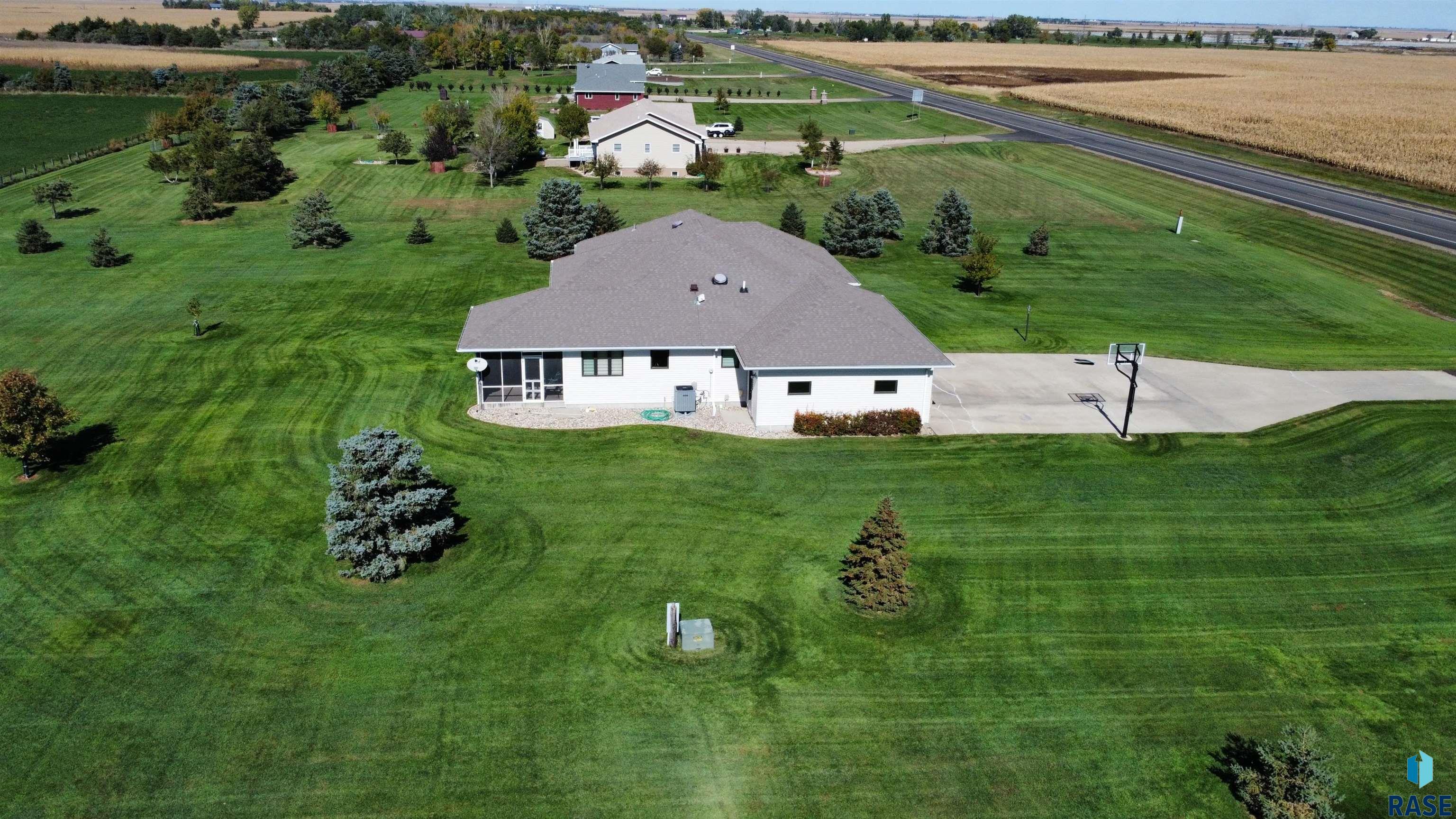 2009 N Broadway Ave Avenue