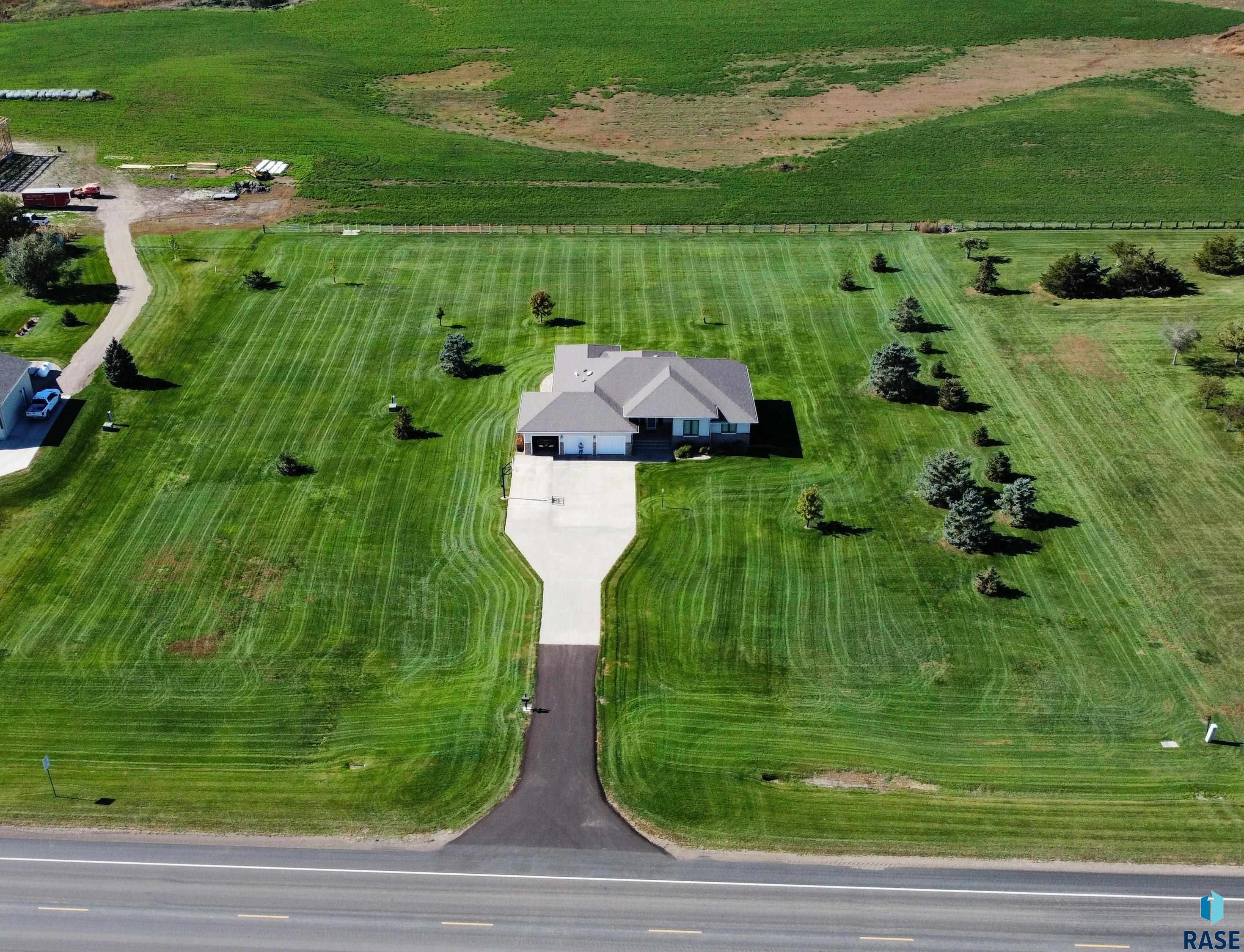 2009 N Broadway Ave Avenue