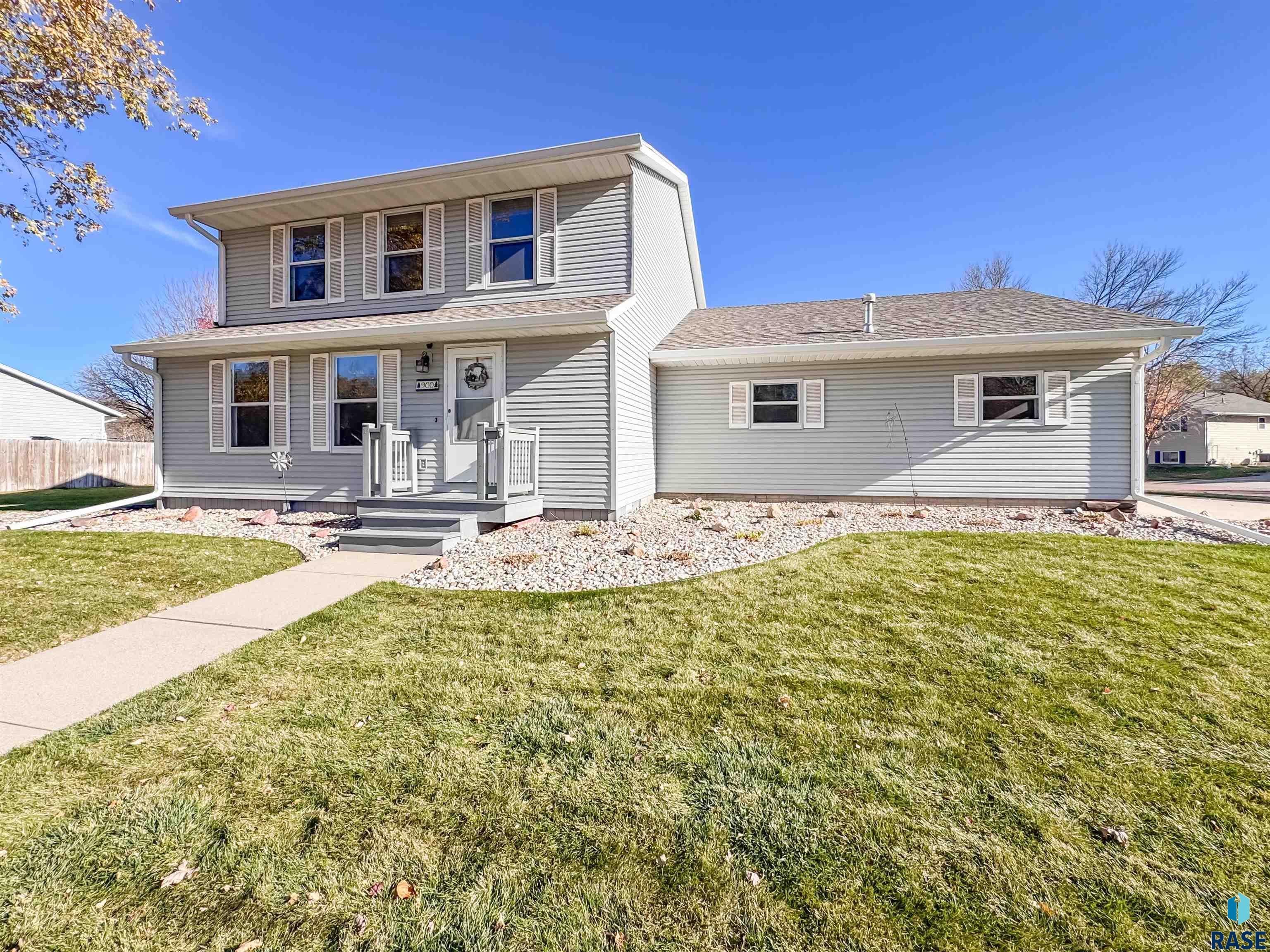 900 S Parkview Blvd Boulevard