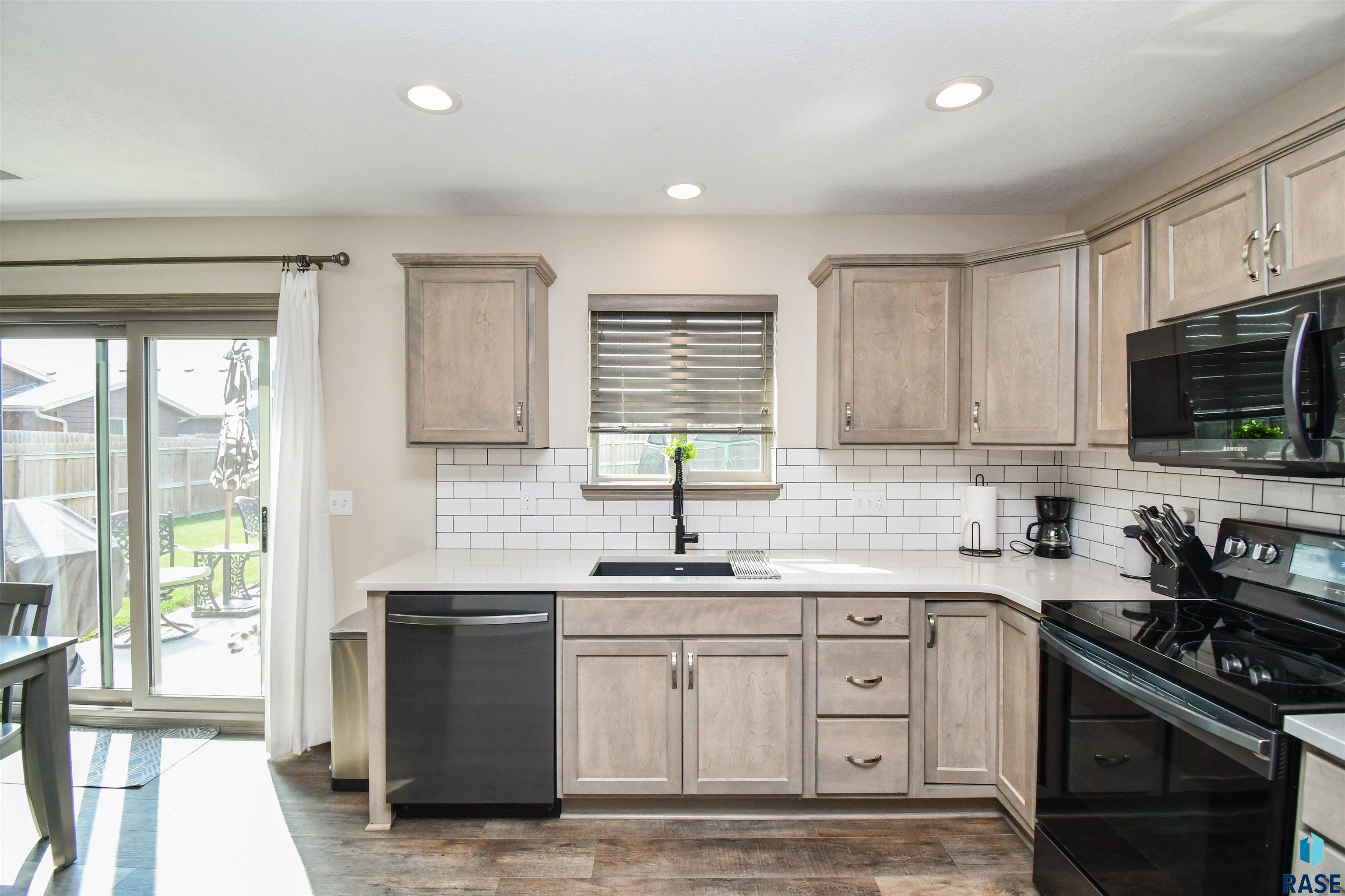 3009 S Richie Dr Drive