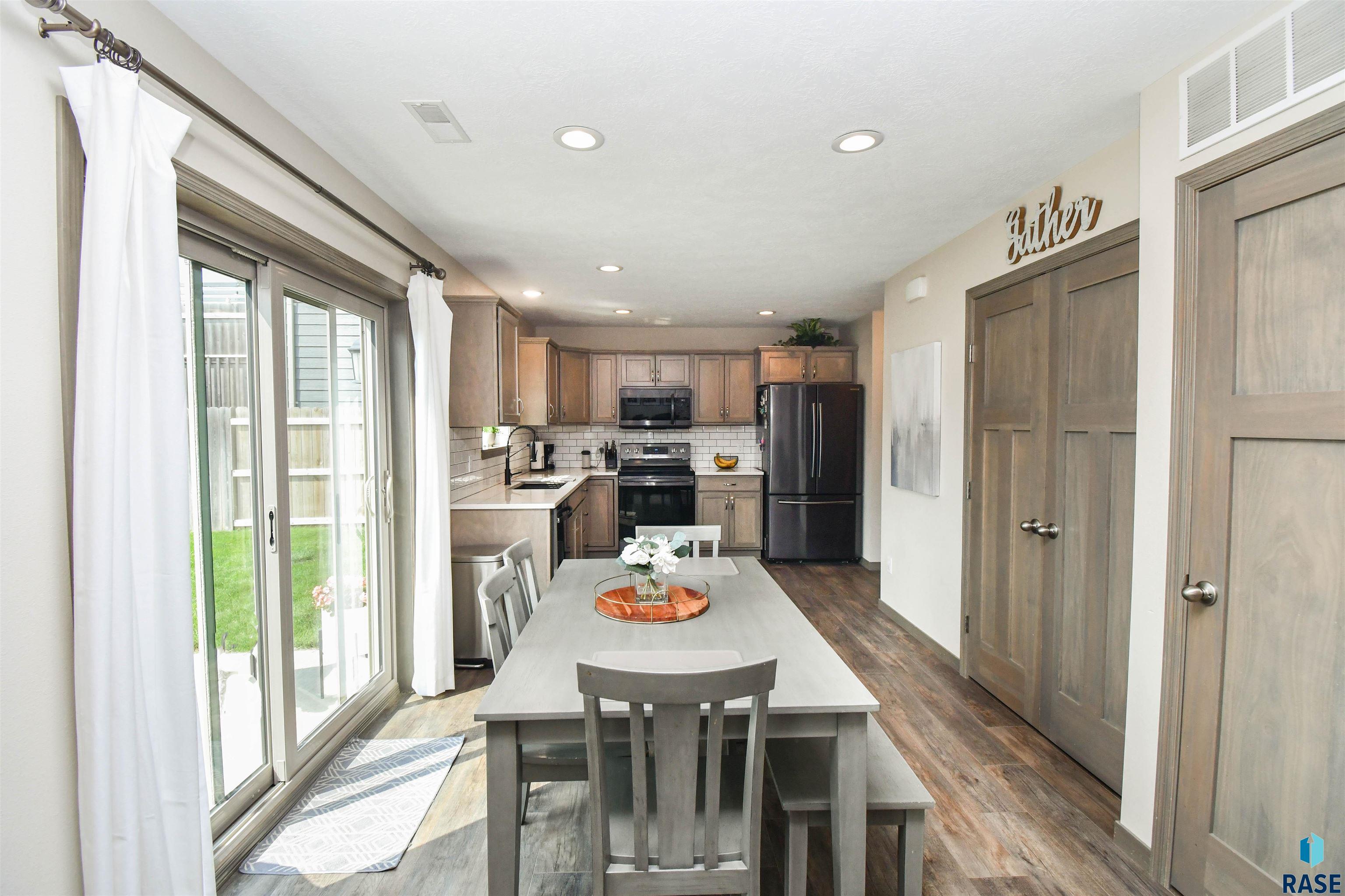 3009 S Richie Dr Drive