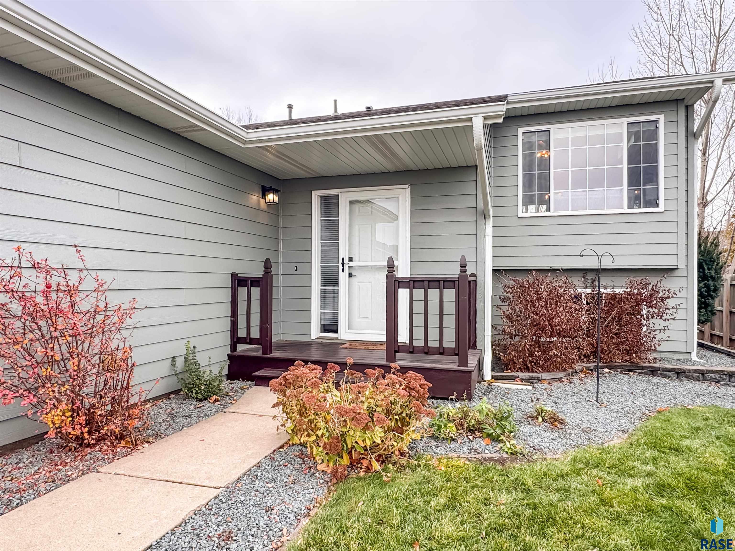 5617 W Hemlock Dr Drive