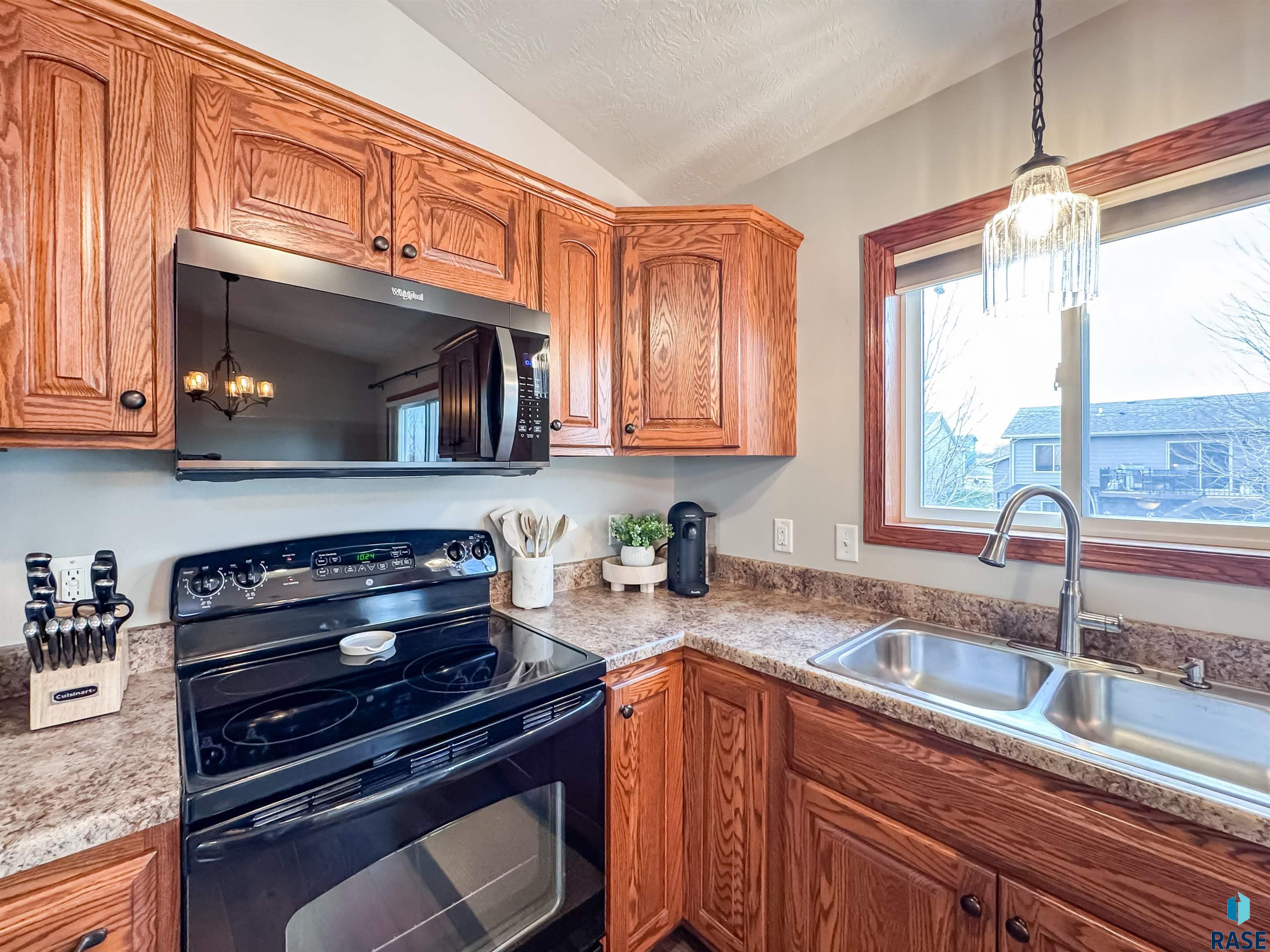 5617 W Hemlock Dr Drive