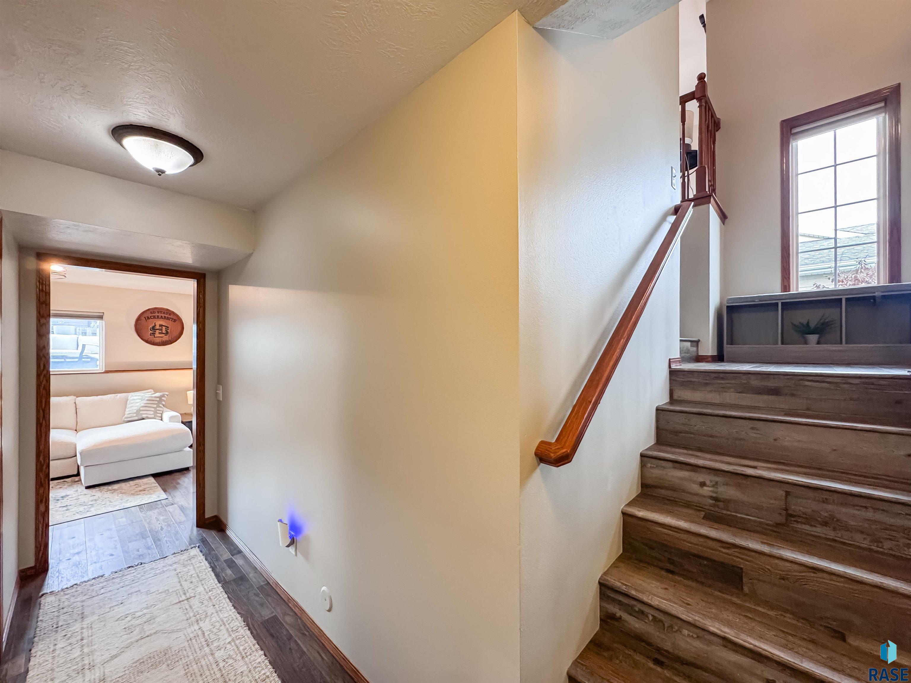 5617 W Hemlock Dr Drive