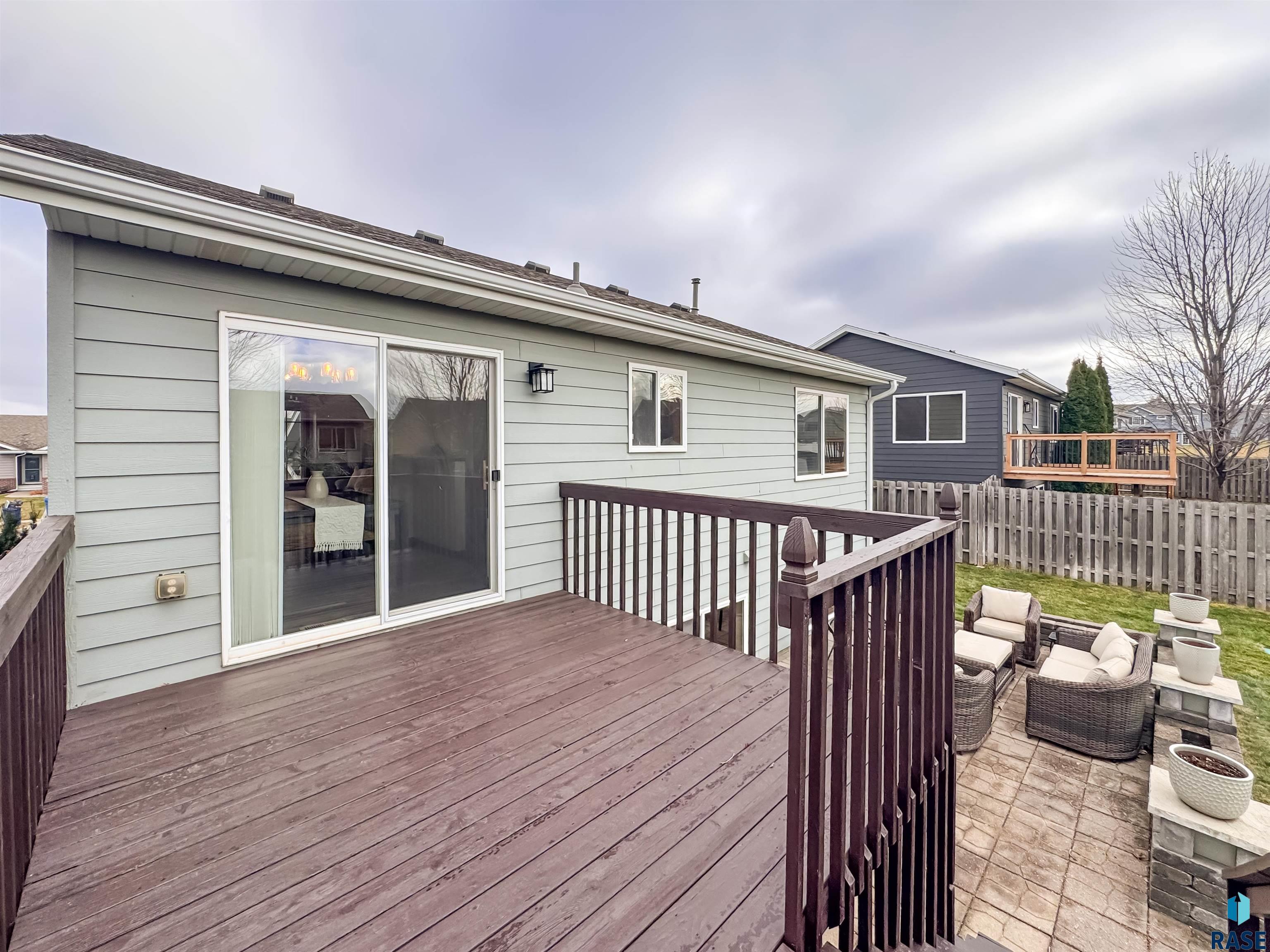 5617 W Hemlock Dr Drive