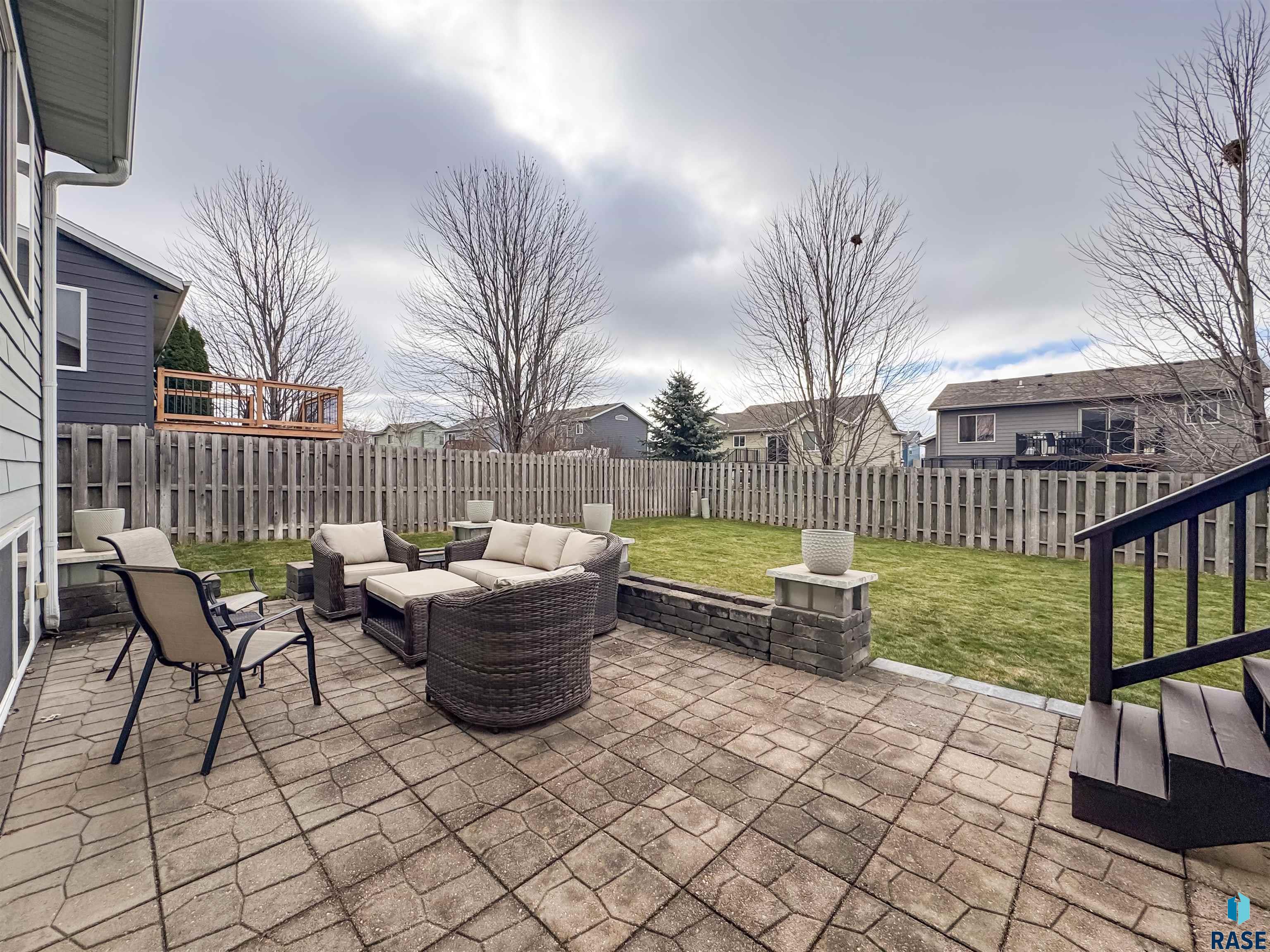 5617 W Hemlock Dr Drive