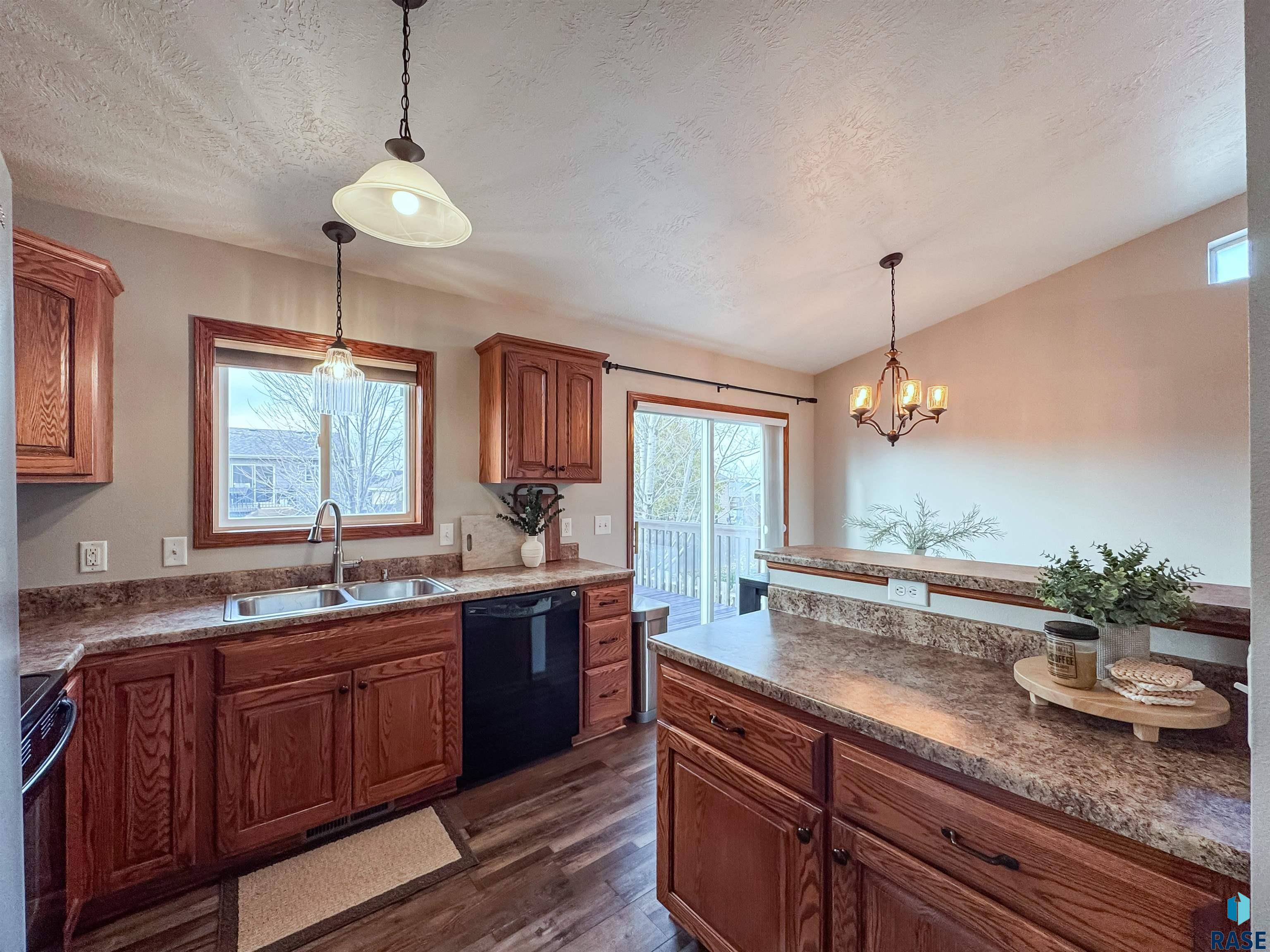 5617 W Hemlock Dr Drive