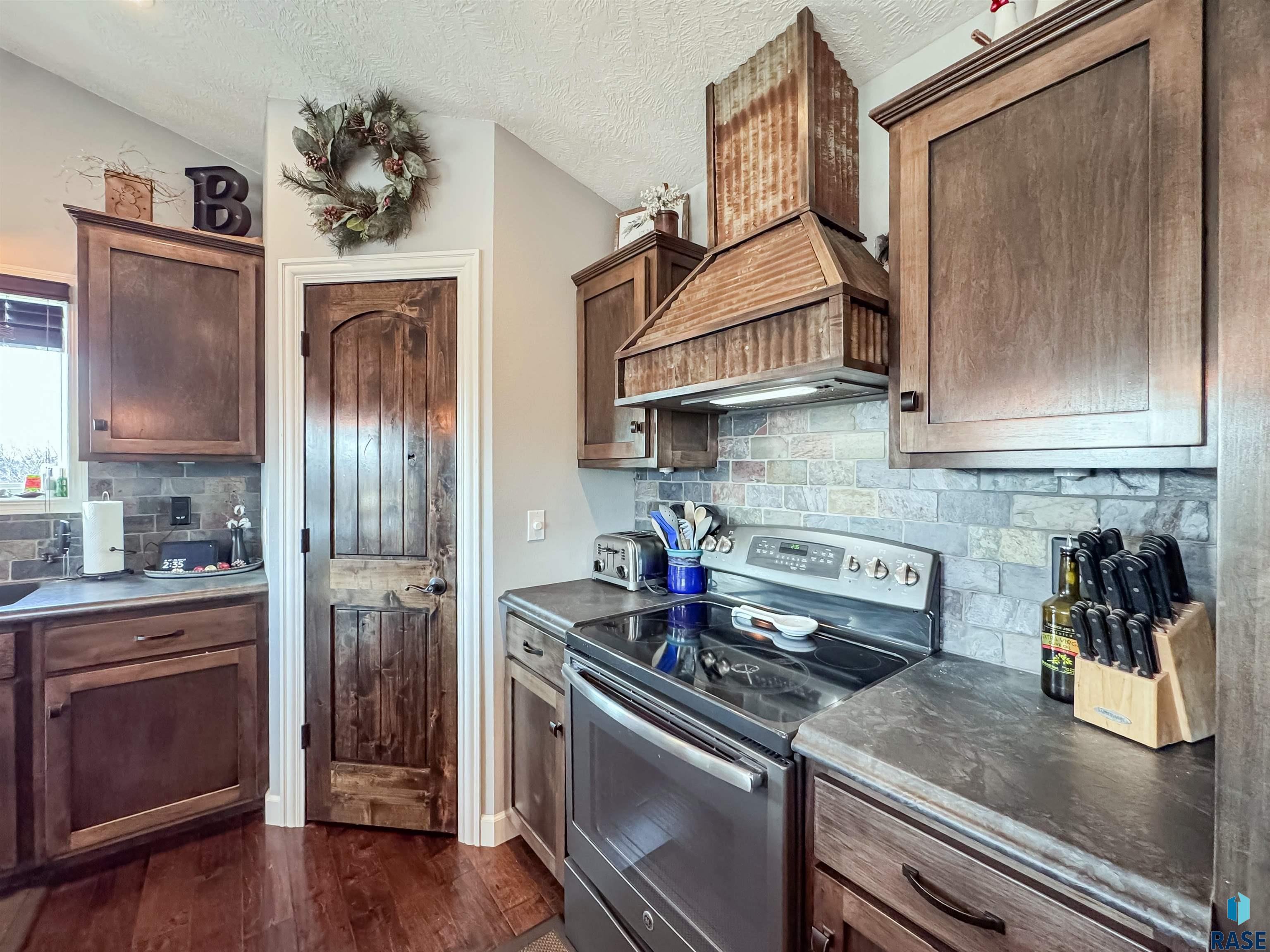 25785 Frederick Cir Circle