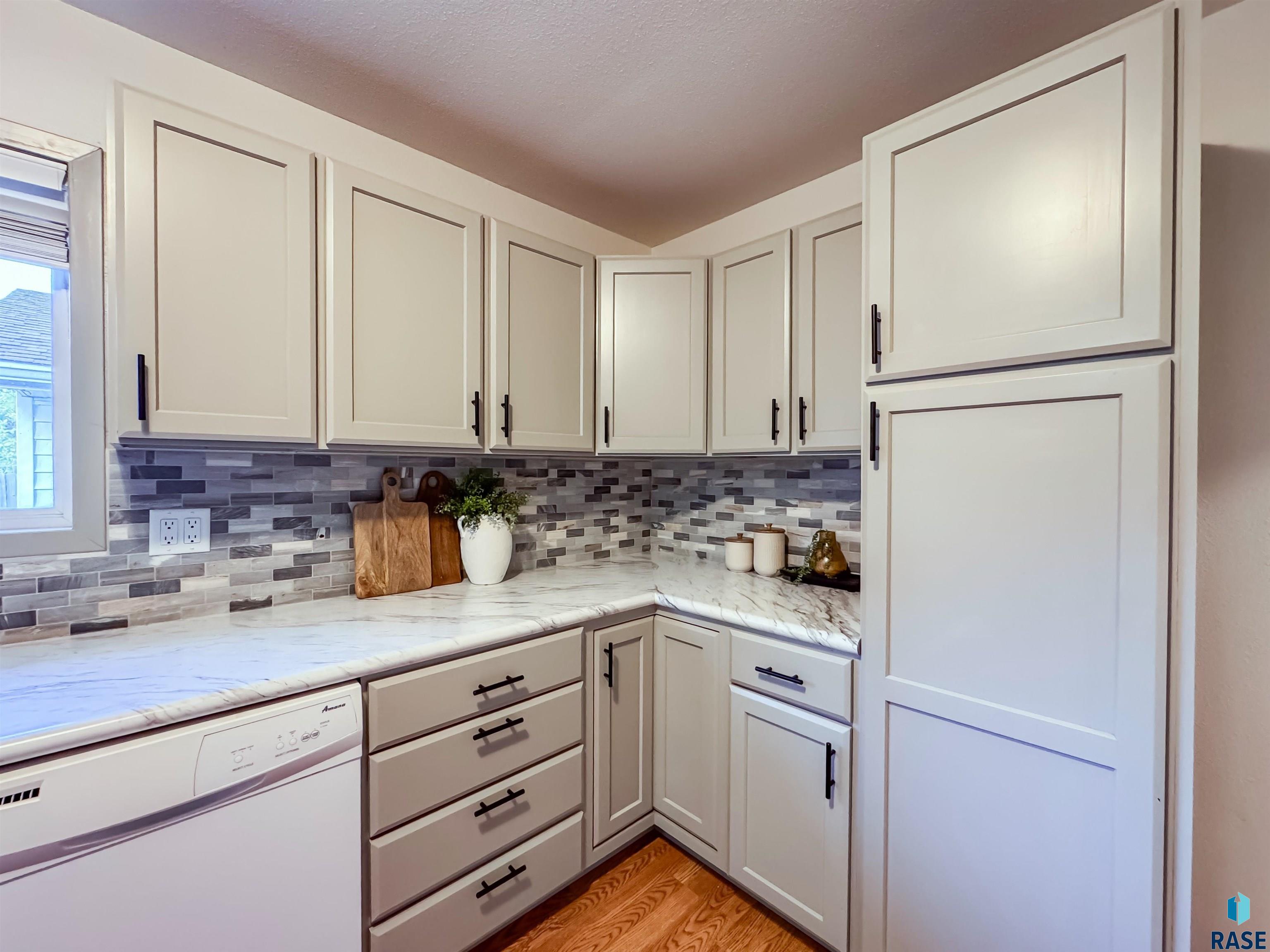 3301 S Terry Ave Avenue