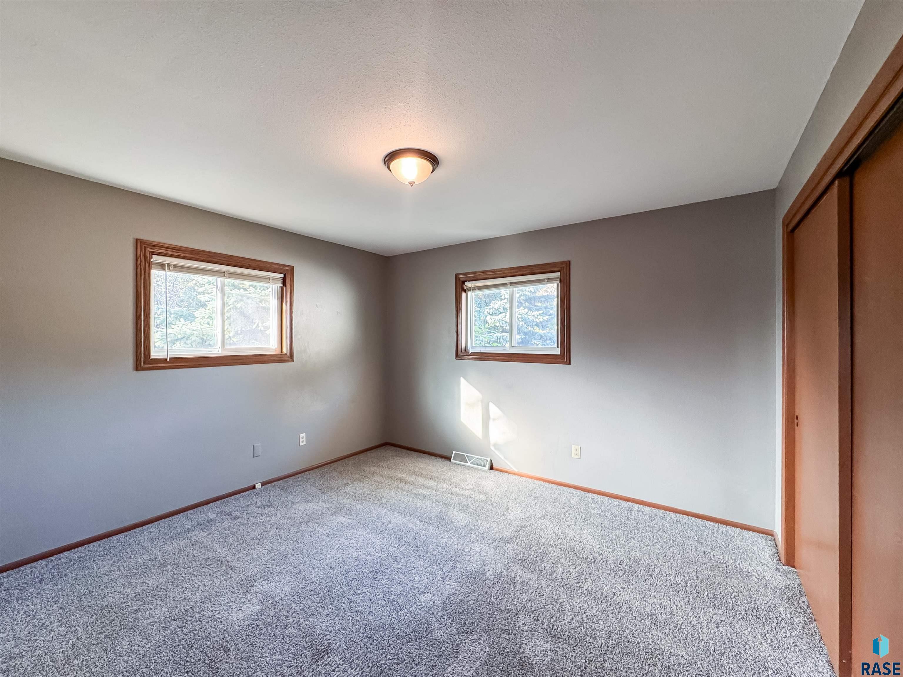 3301 S Terry Ave Avenue