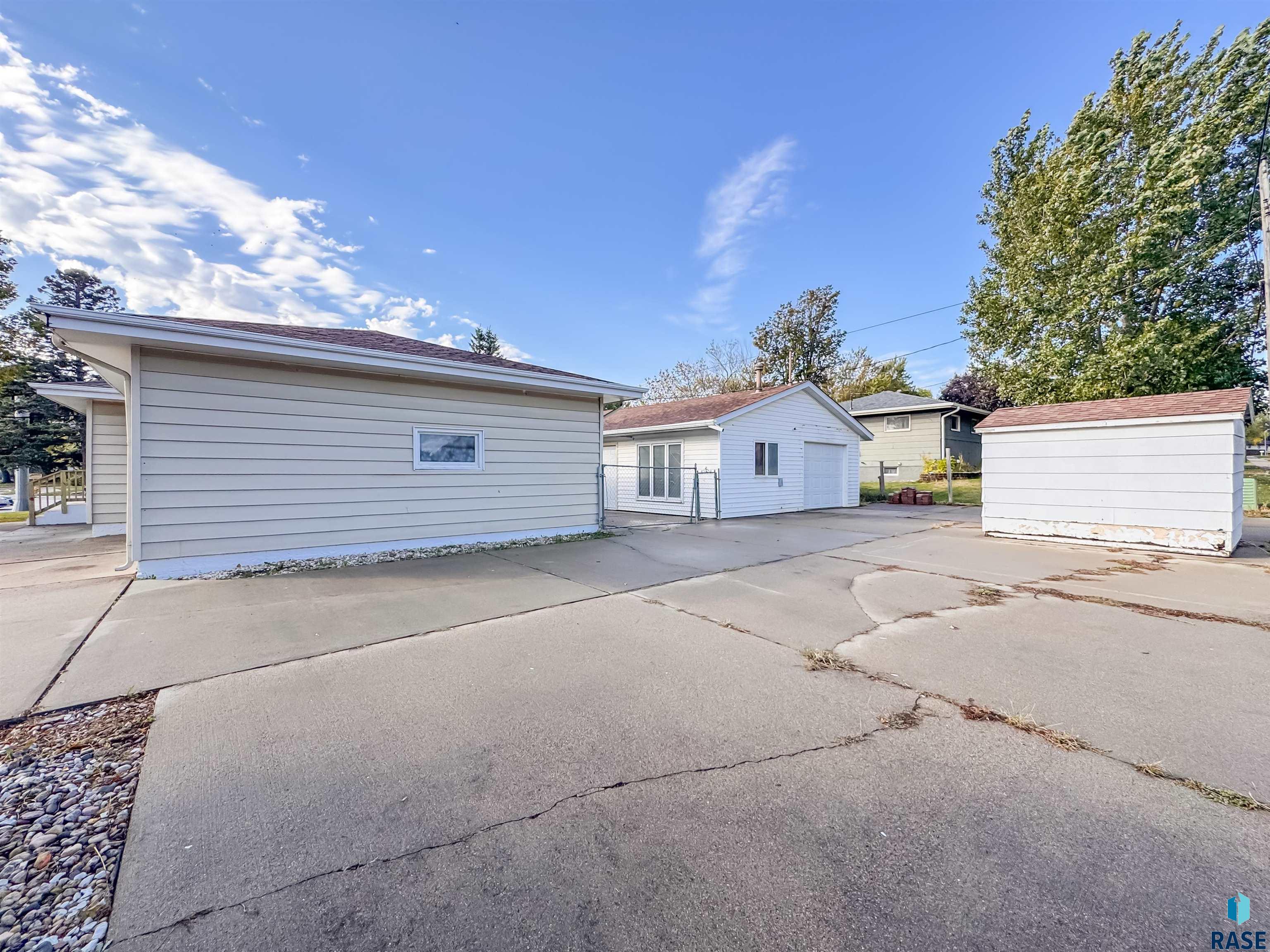 3301 S Terry Ave Avenue