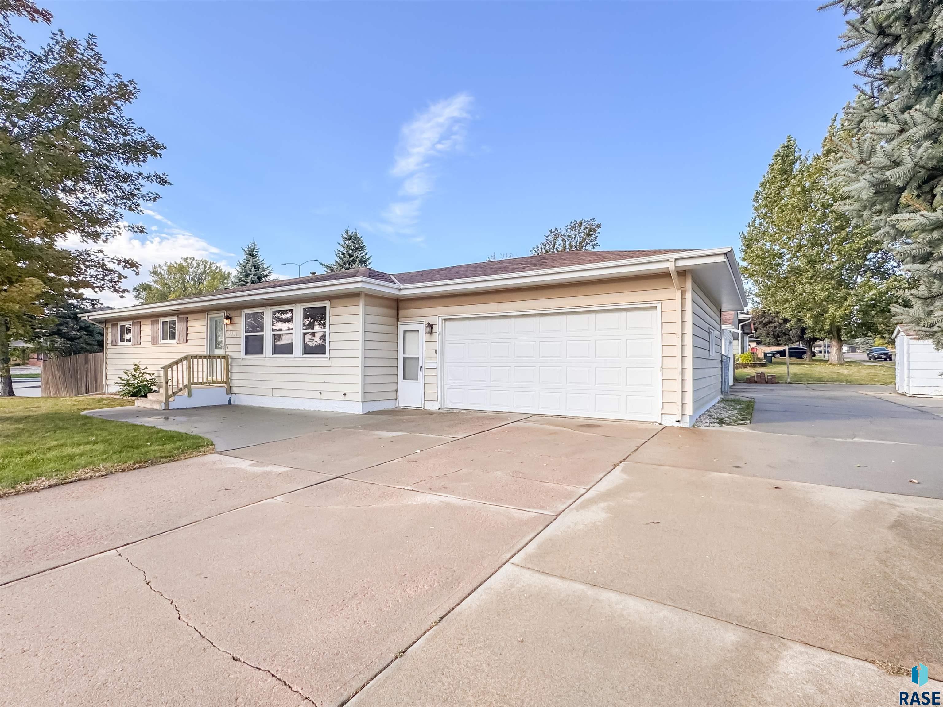 3301 S Terry Ave Avenue