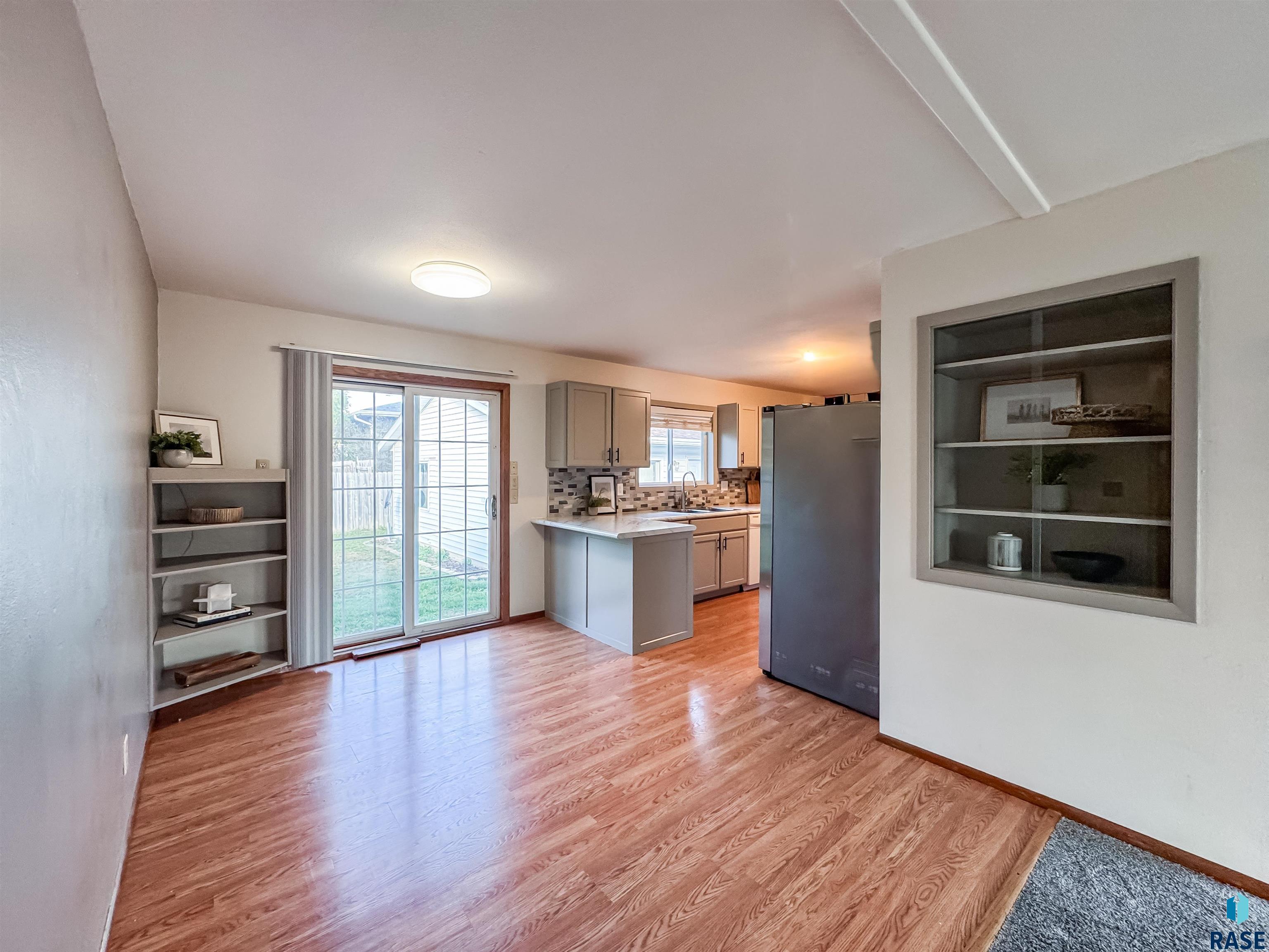 3301 S Terry Ave Avenue