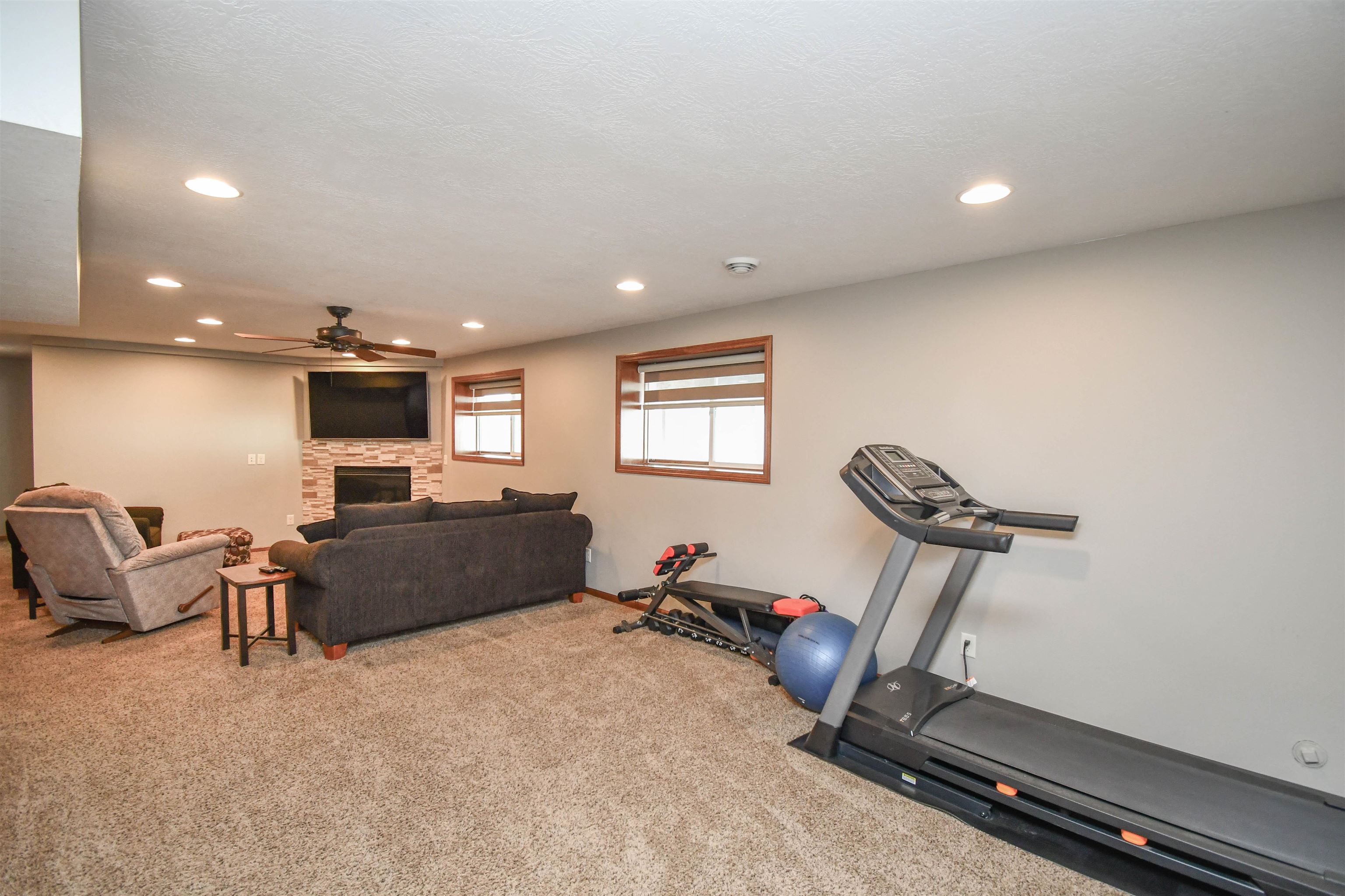 1613 S Andrew Ave Avenue