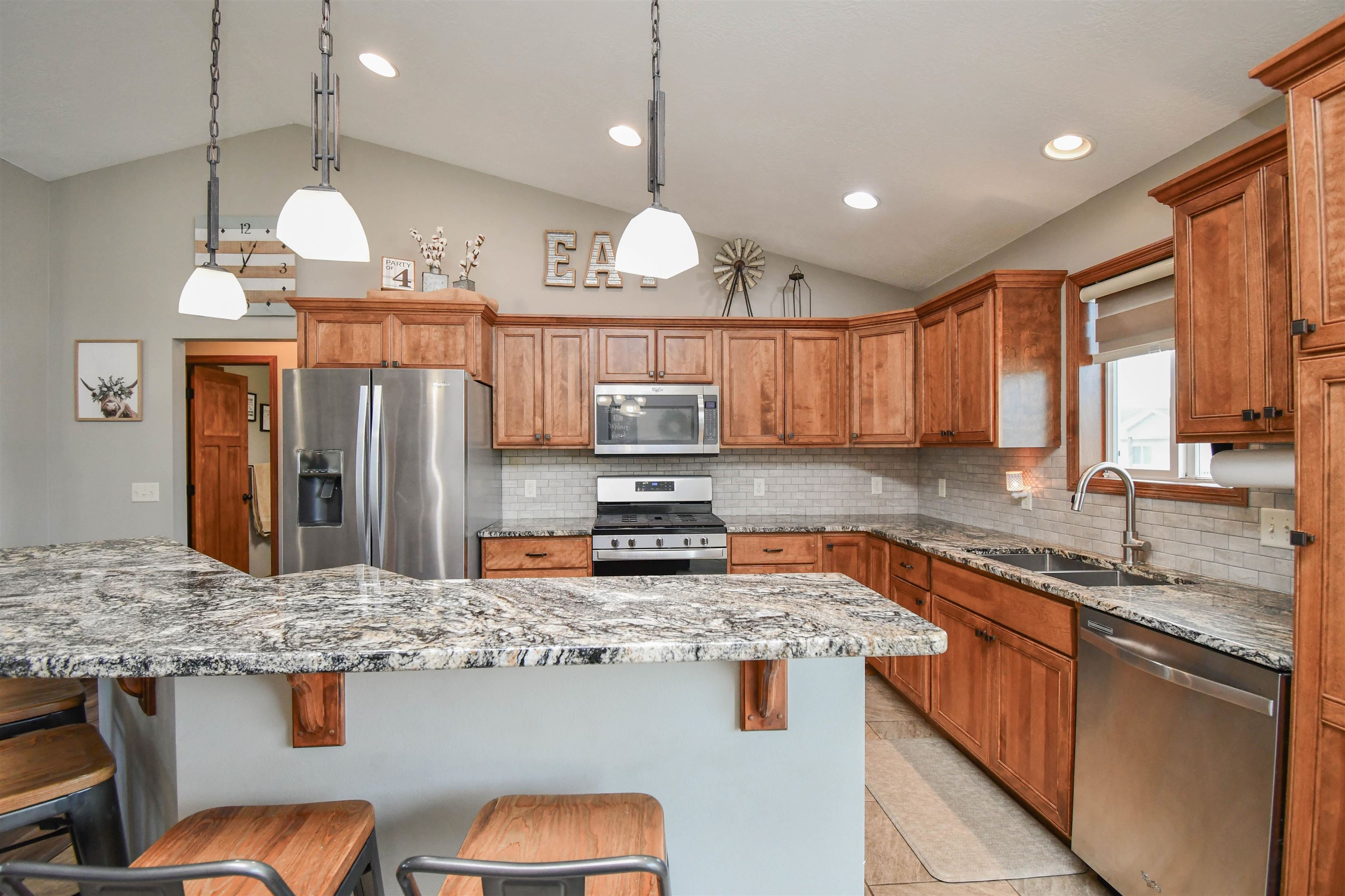 1613 S Andrew Ave Avenue