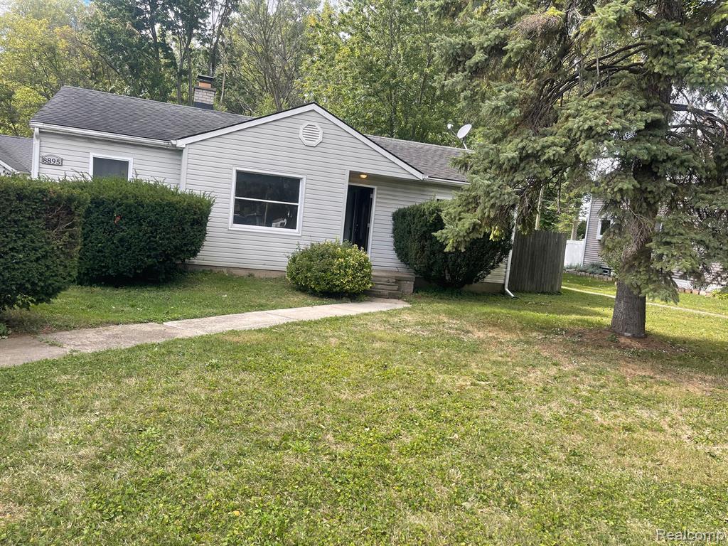 Amazing 3 bedroom ranch home that sits on almost 1 acre, Livonia Schools, large Kitchen, living room open to dining room, bonus room and so much more. New carpet and paint throughout. Newly renovated bathroom. 2 Blocks away from Hines Park. Immediate occupancy.