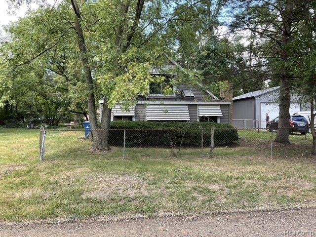 Nice 3bedroom 1 bathroom Cape Cod great for and investor or a homeowner needs some TLC. A licensed agent is part of the owner's entity. A licensed agent must be present at all showings.