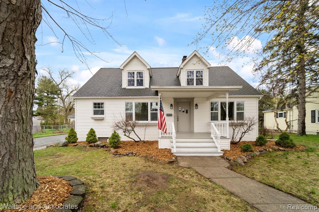 230 ANDERSON AVE, CROSWELL, MI 48422 Wallace and Associates Real Estate